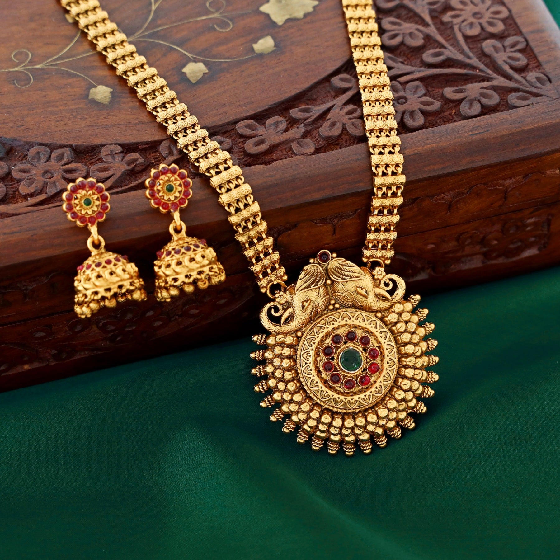 Sudiksha Long Haram With Jhumka