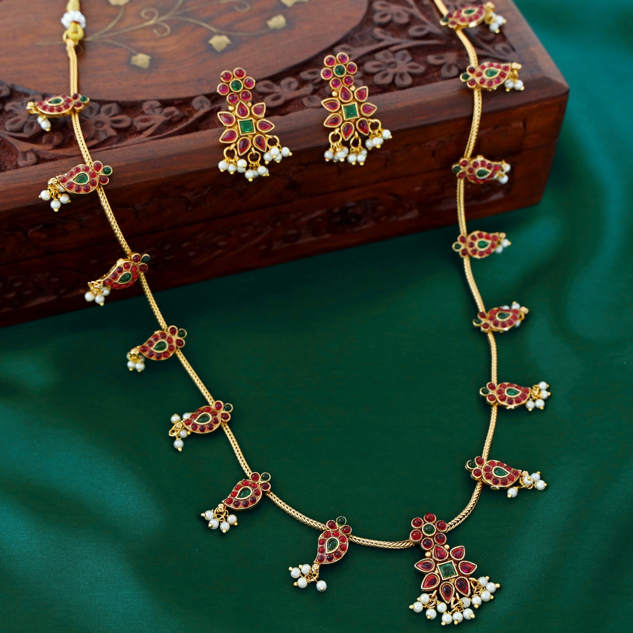 Aadrika Mango Long Neckpiece With Earring