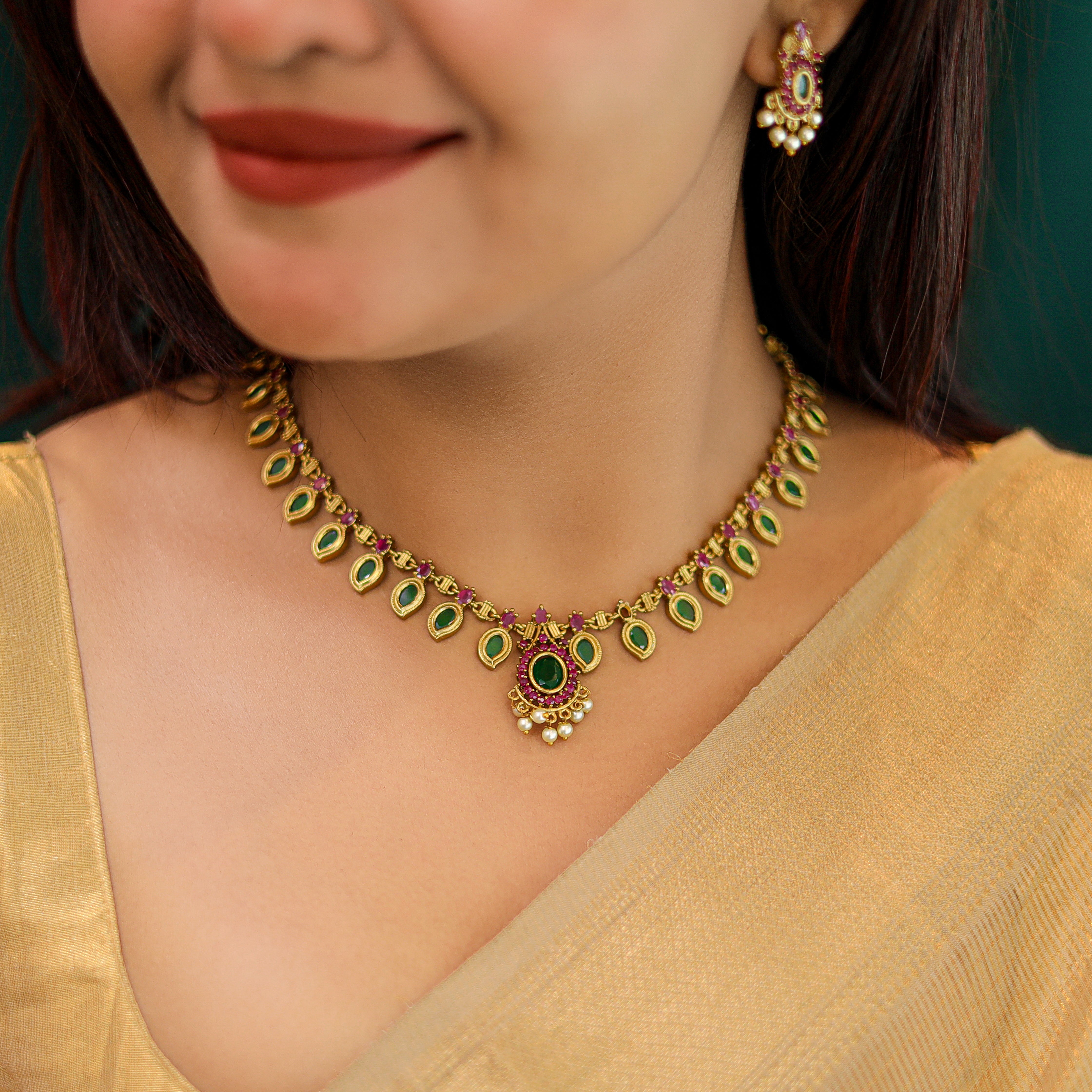 Palakka Pearl Short Neckpiece With Earring