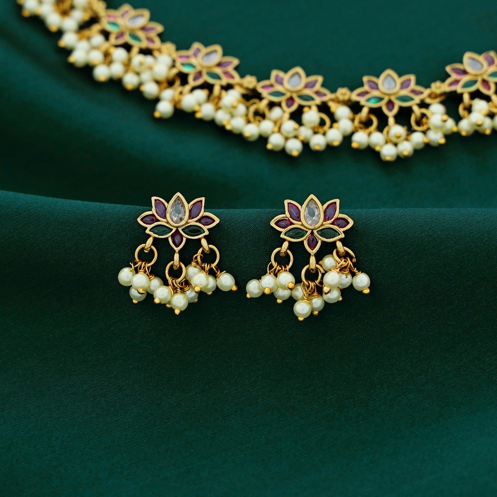 Avni Lotus Pearl Neckpiece With Earring