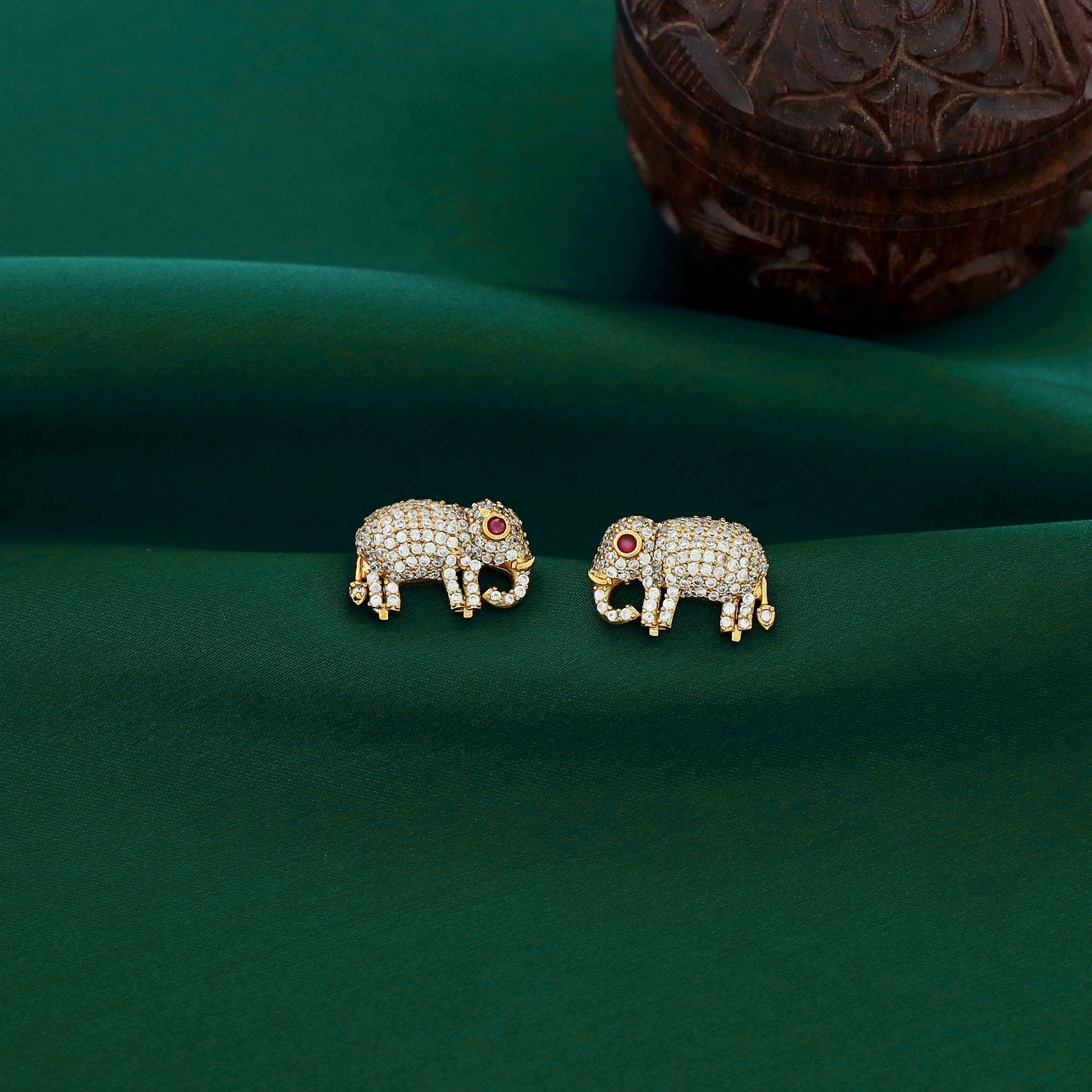 Golden Gaja Choker with Earring