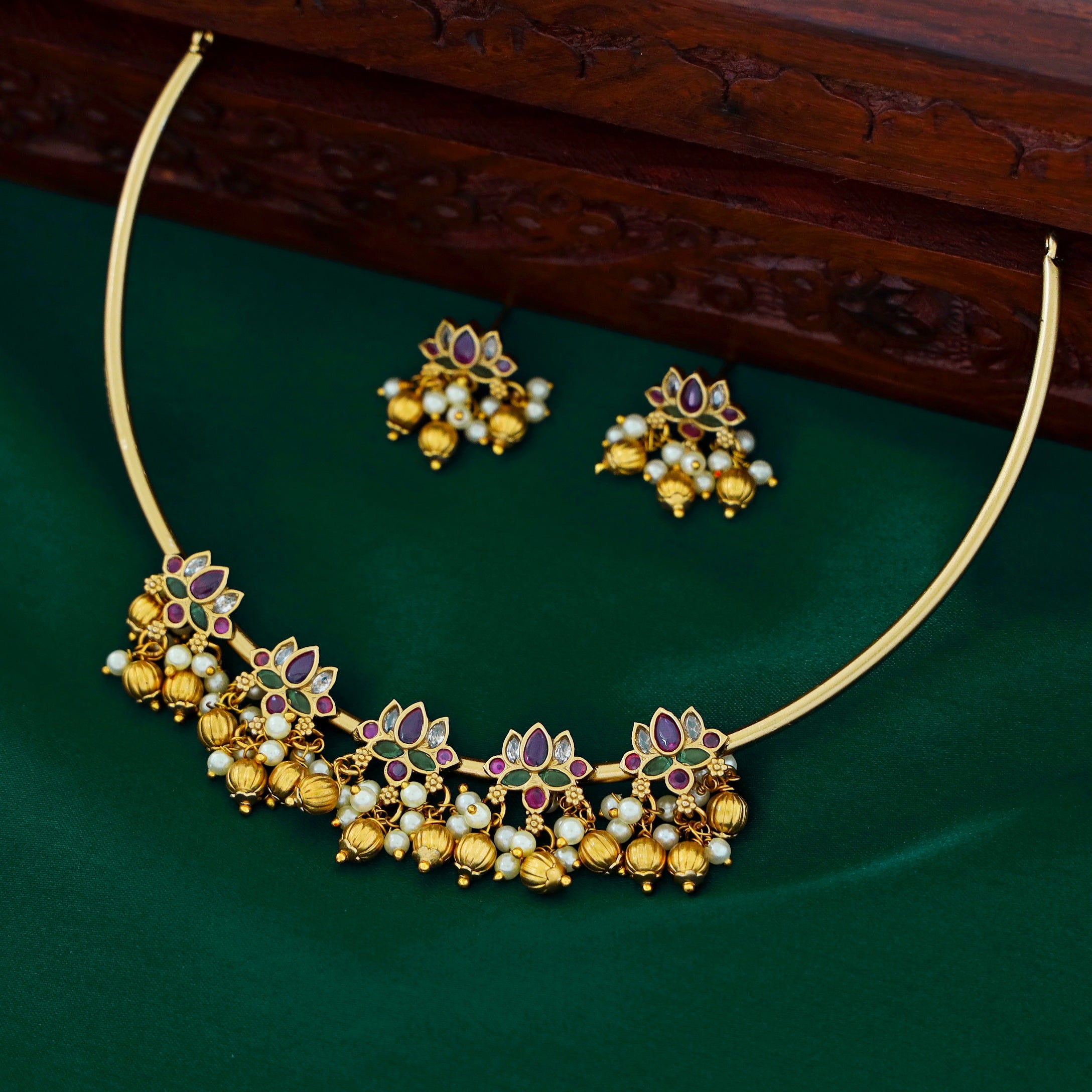Vihaani Lotus Neckpiece with Earrings