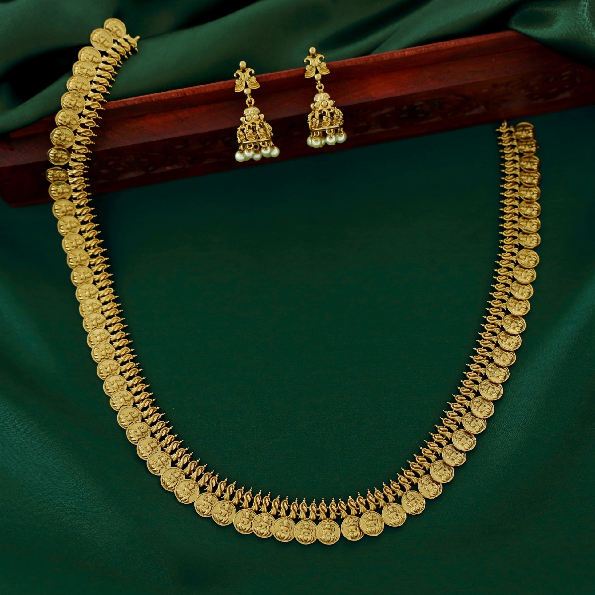 Adi Lakshmi Long Neckpiece With Jhumka