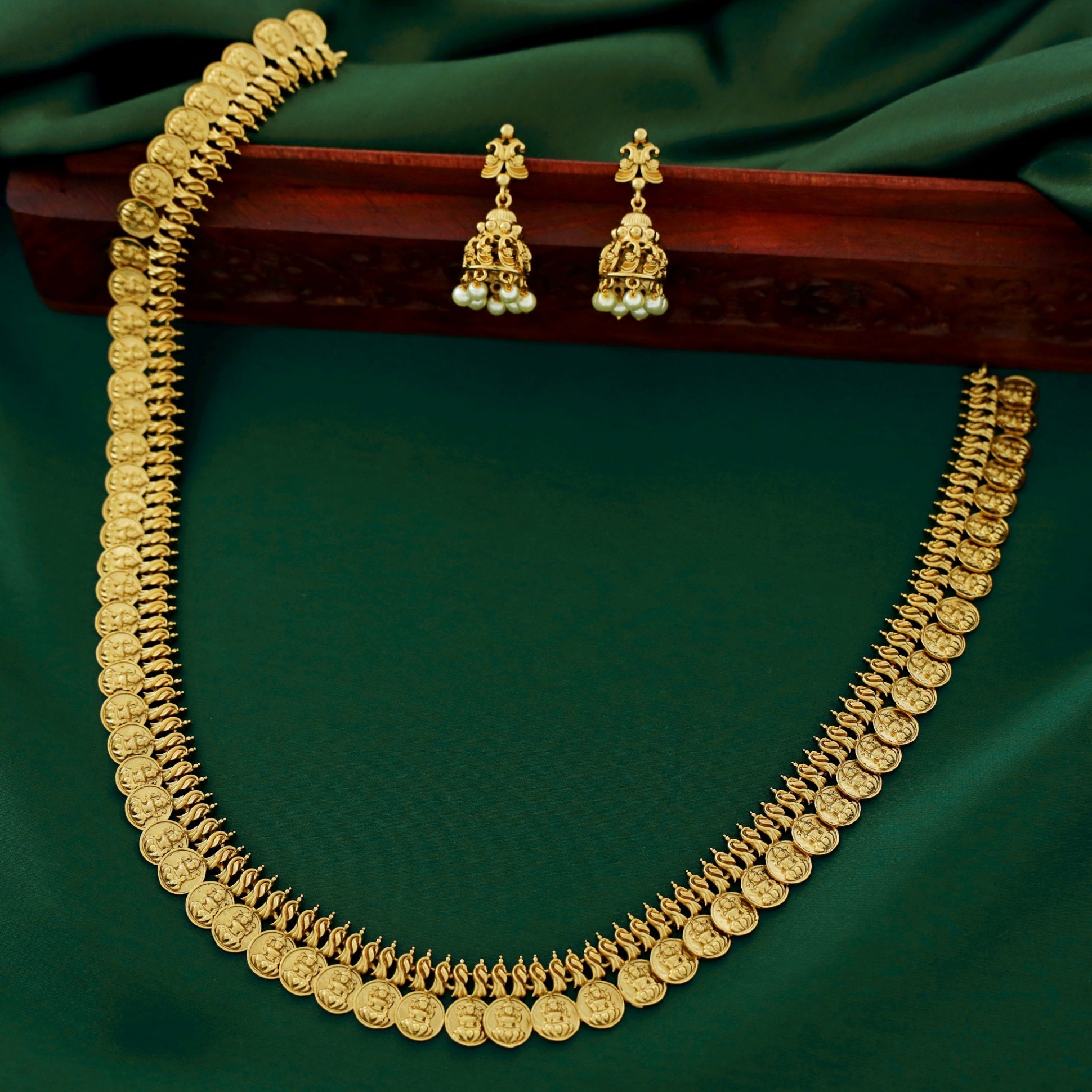 Adi Lakshmi Long Neckpiece With Jhumka