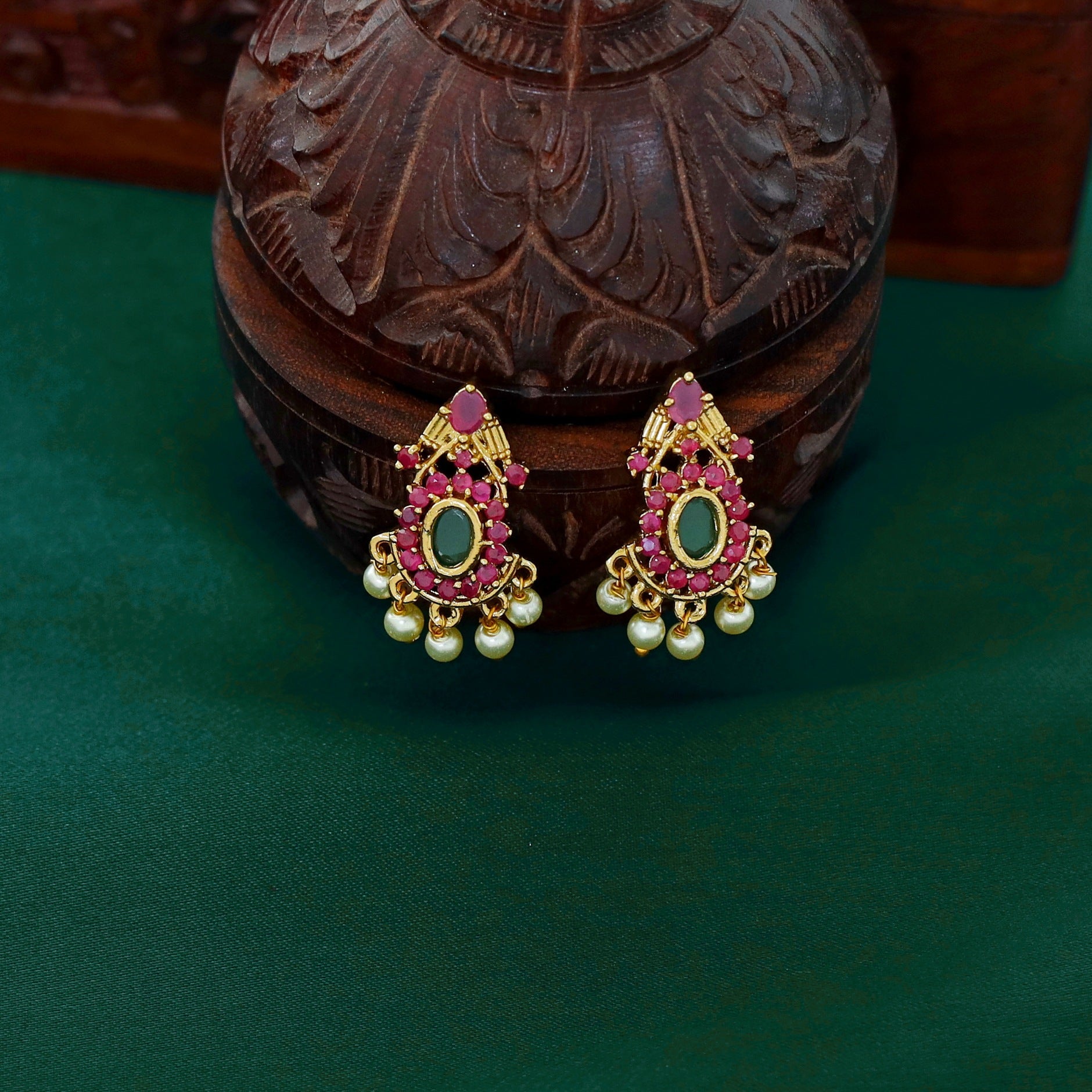 Palakka Pearl Short Neckpiece With Earring