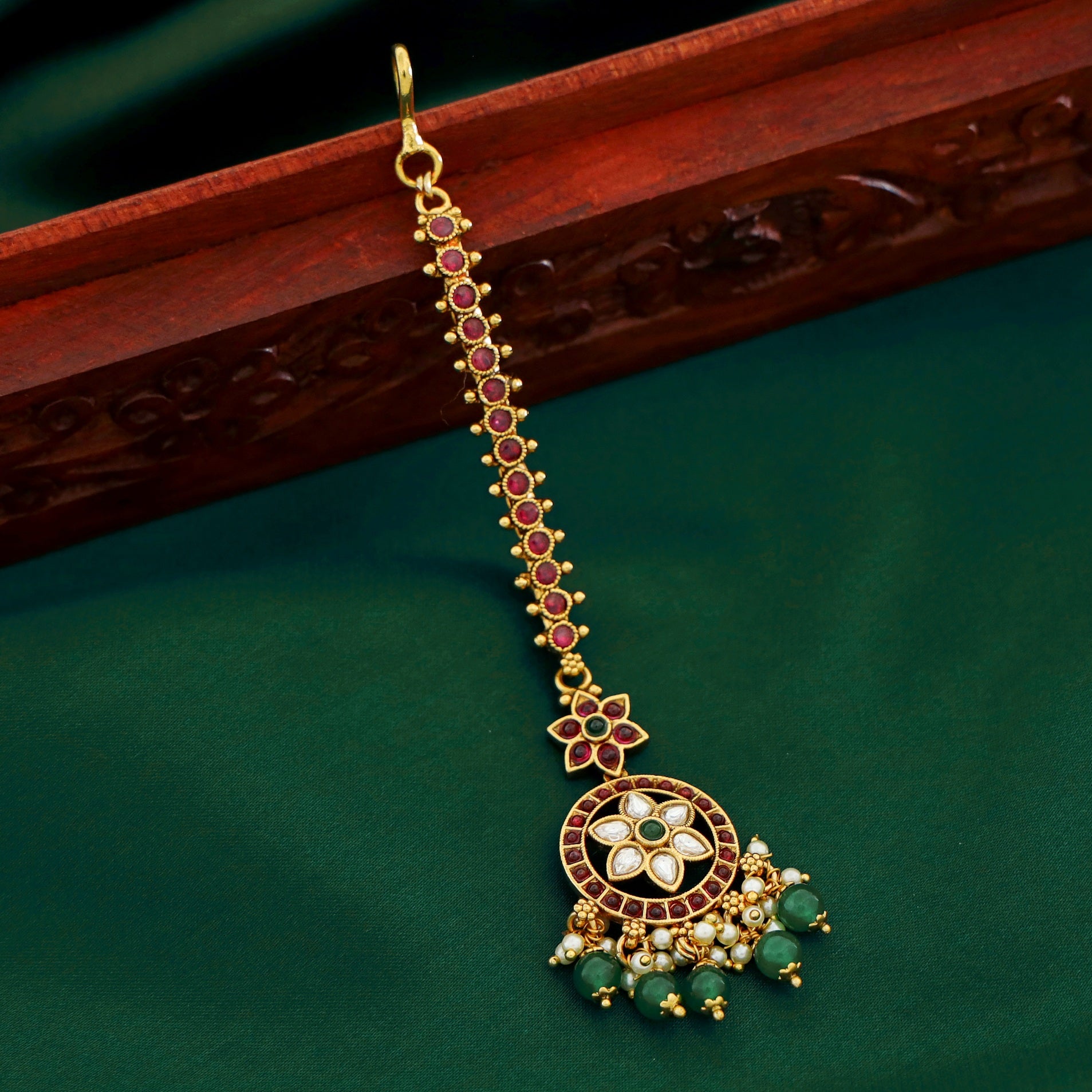 Anima Pearl Round Tikka