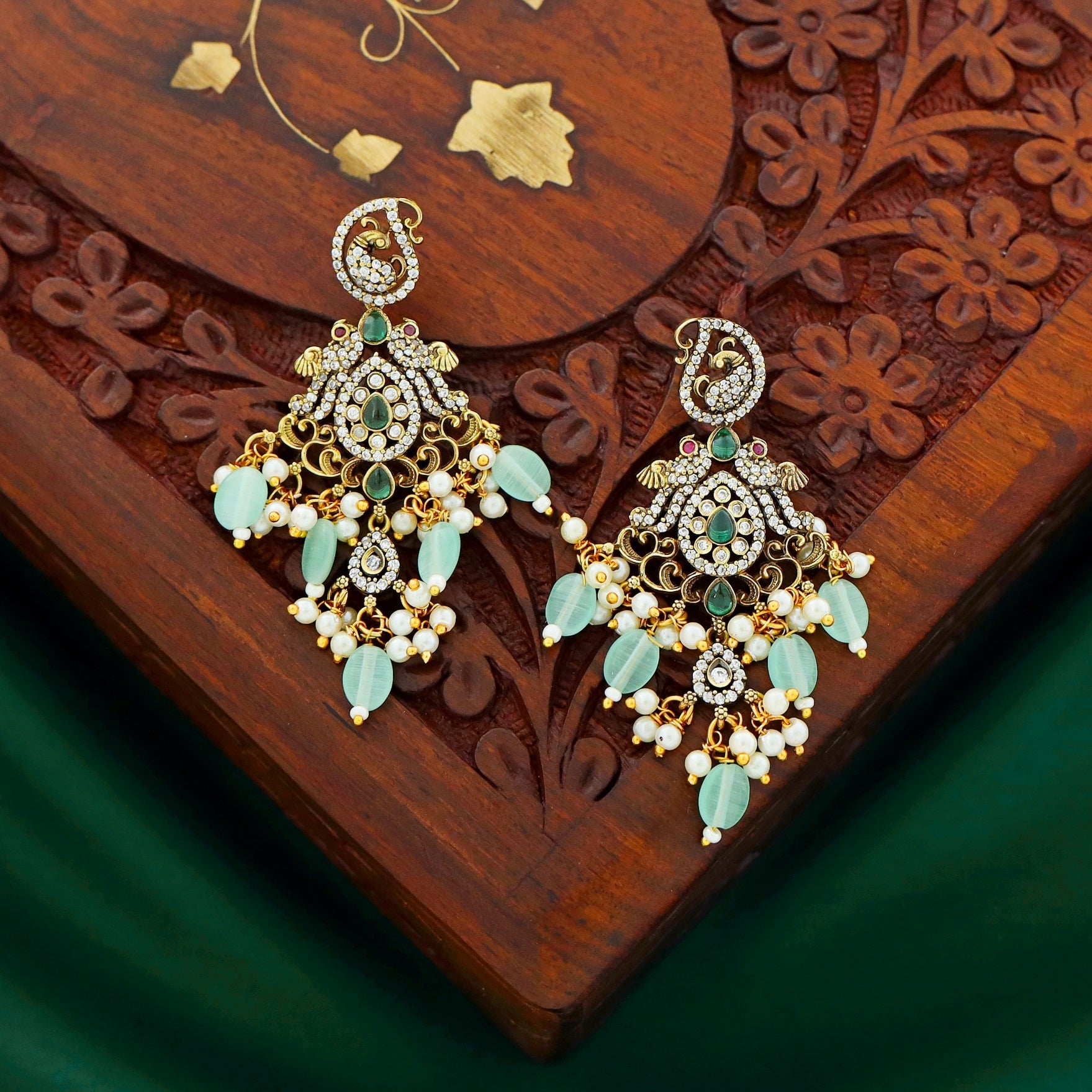 Aachal Pearl Drop Neckpiece With Earring
