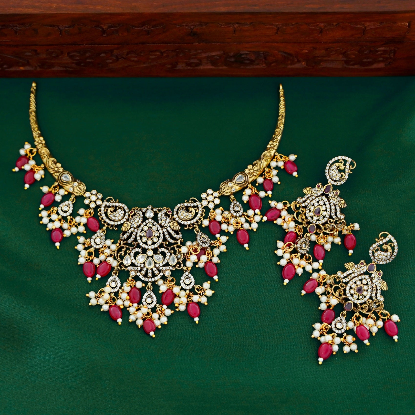 Aachal Pearl Drop Neckpiece With Earring