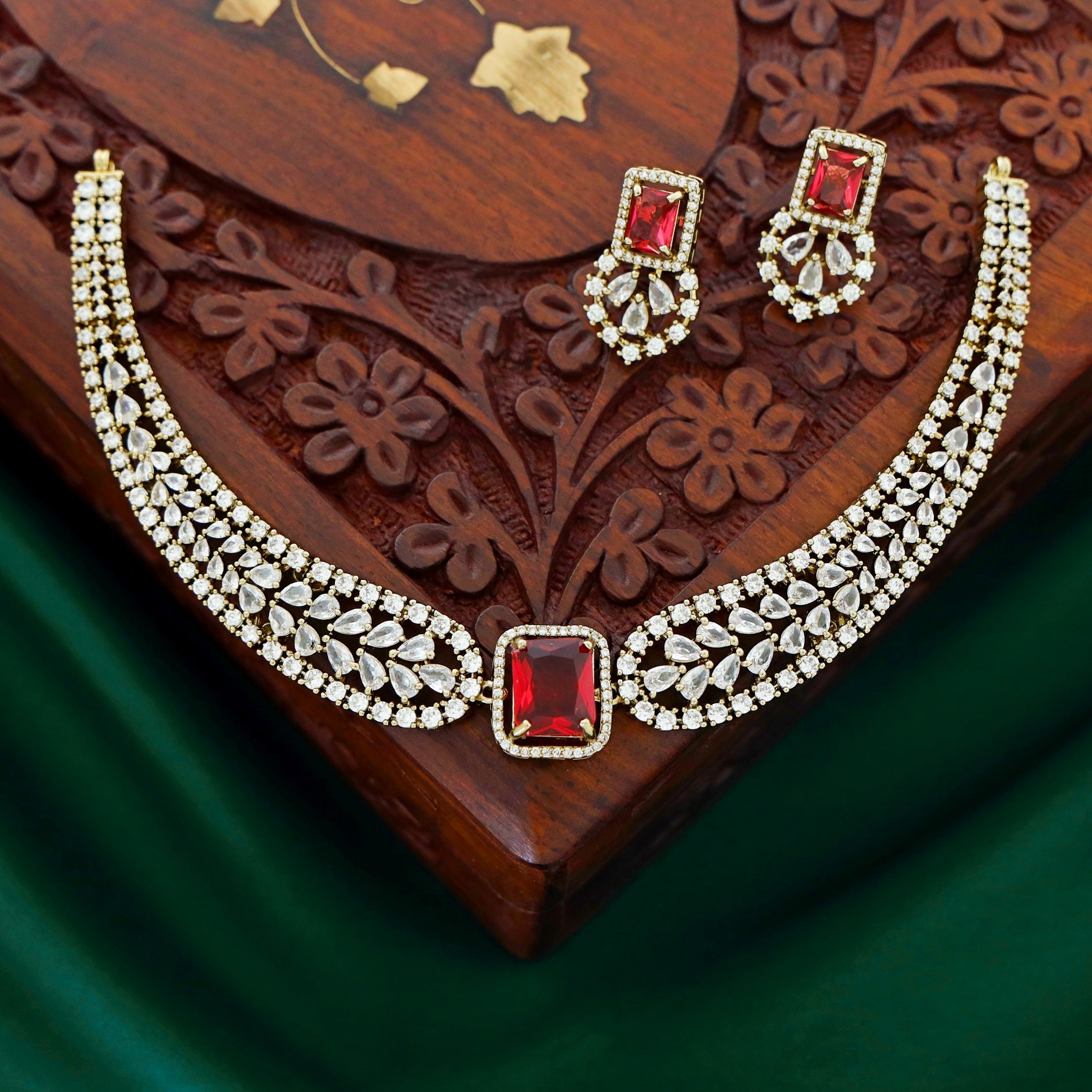 Kaveri AD Stone Neckpiece With Earring