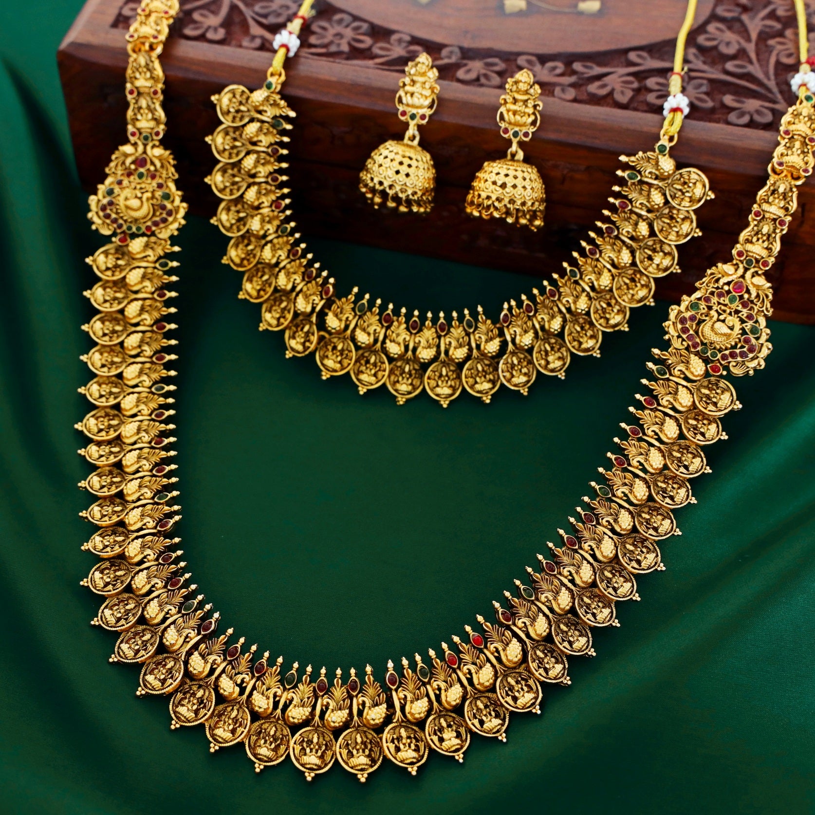 Gayathri Kashi Devi Bridal Set with Jhumka