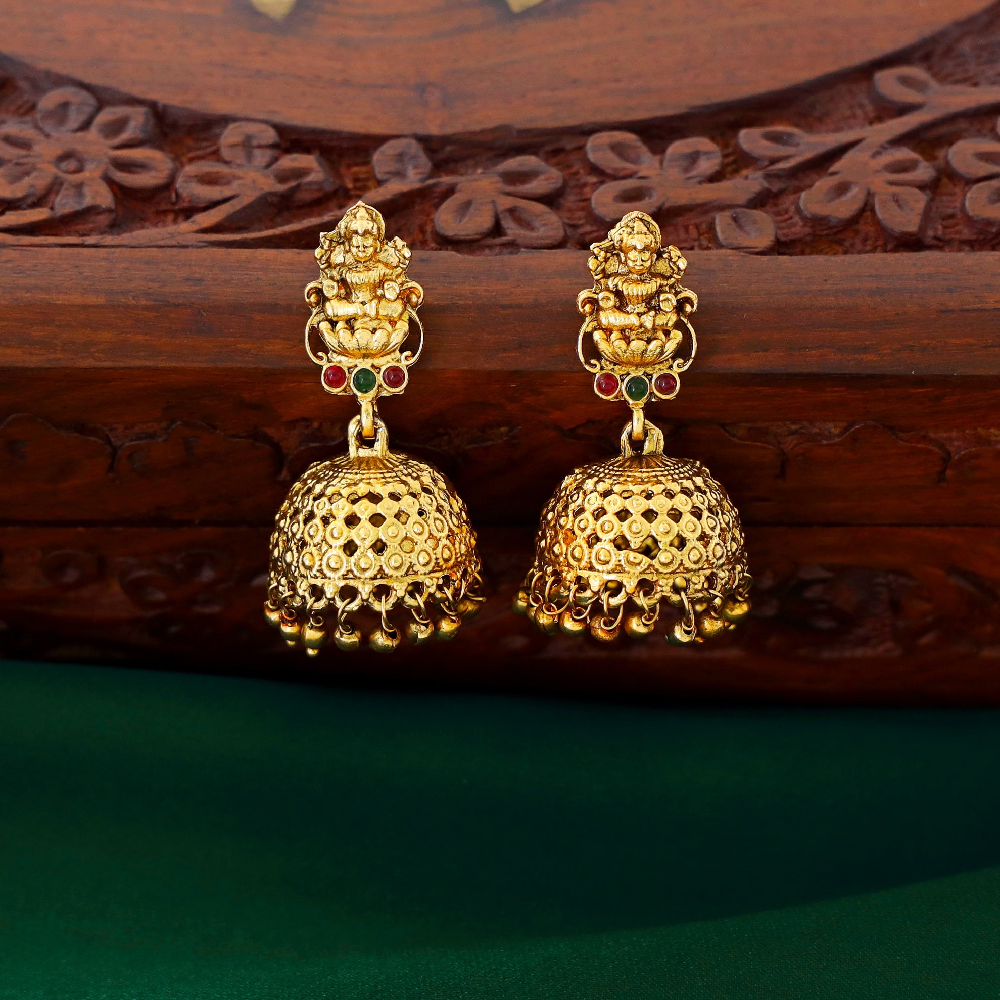 Gayathri Kashi Devi Bridal Set with Jhumka