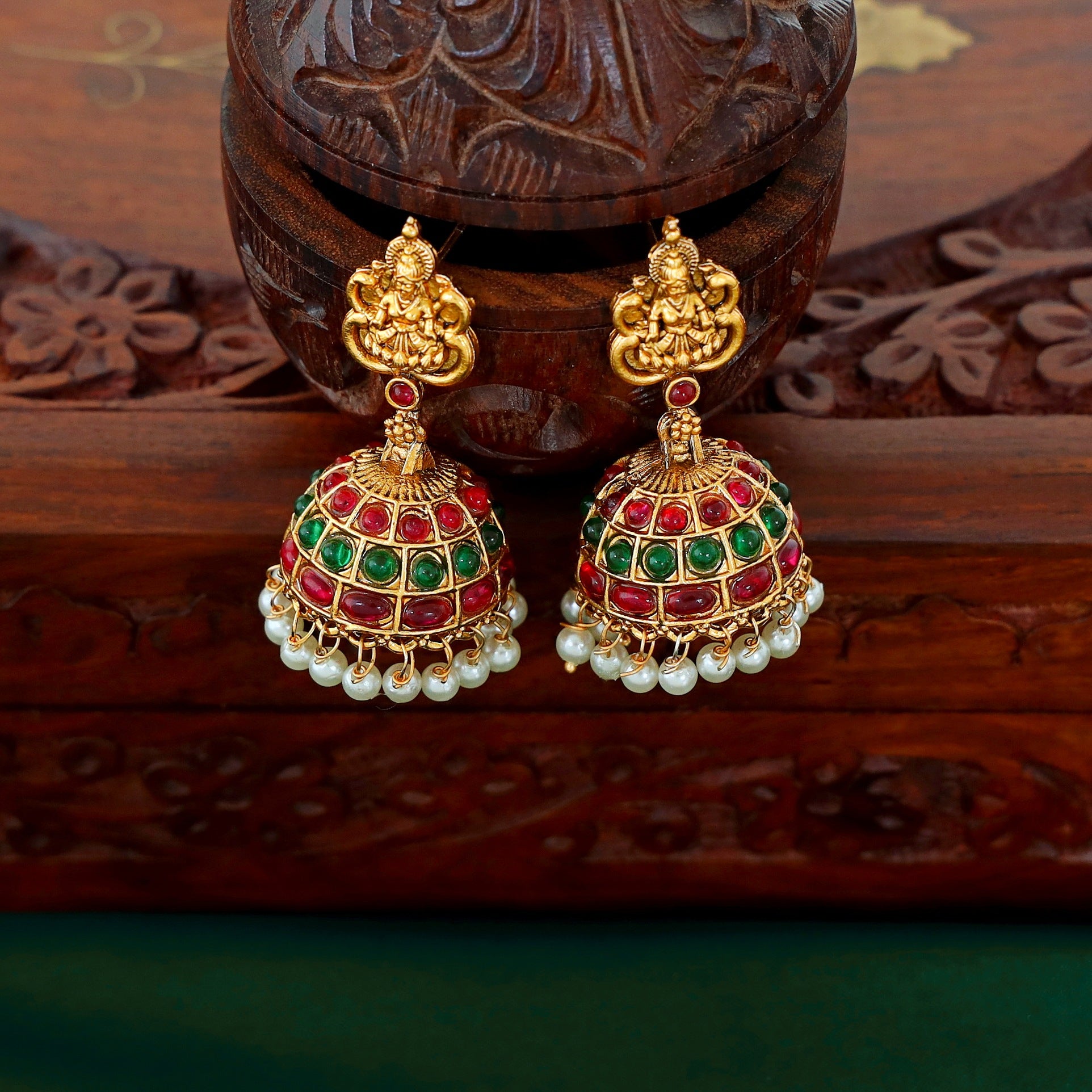 Antara Kemp Stone Lakshmi Pearl Pendant Neckpiece With Jhumka