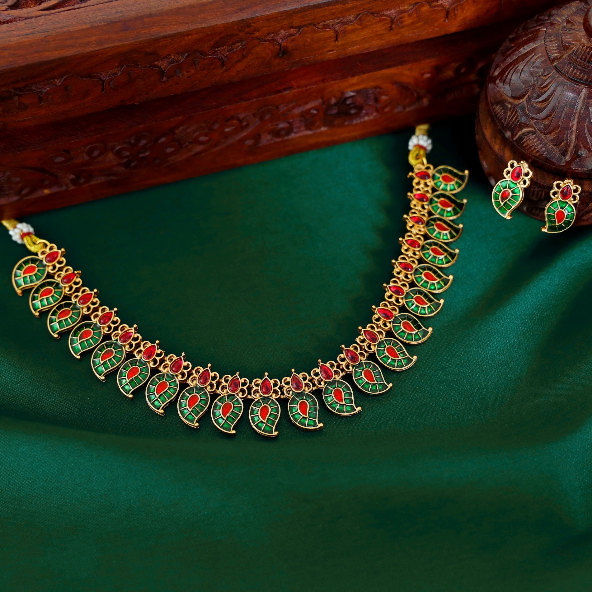 Anbarasi Mango Short Neckpiece With Earring