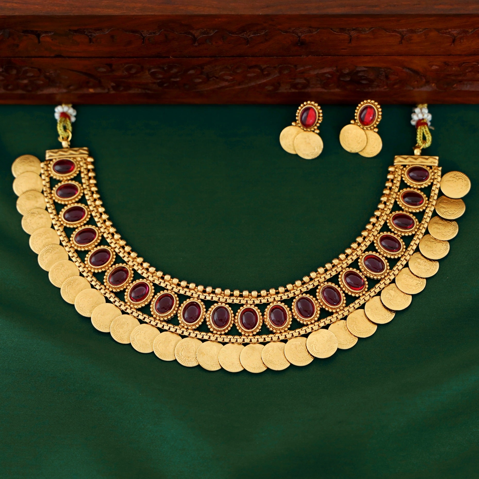 Namrata Oval Stone+Kashi Neckpiece With Earring