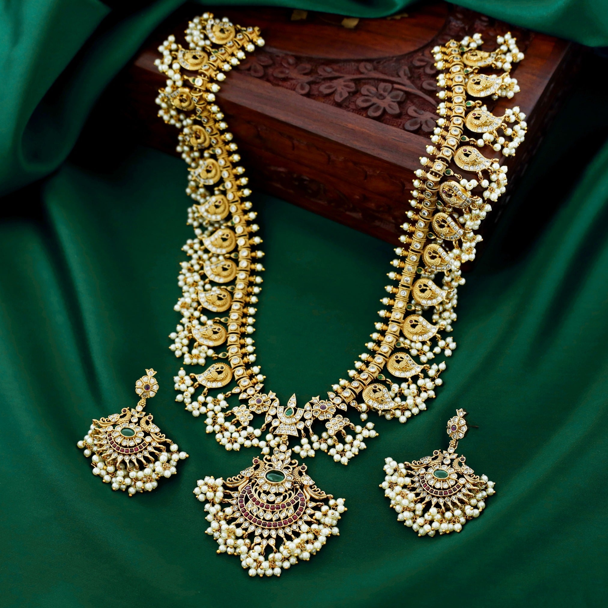 Siddhalakshmi Pearl Long Haram With Earring