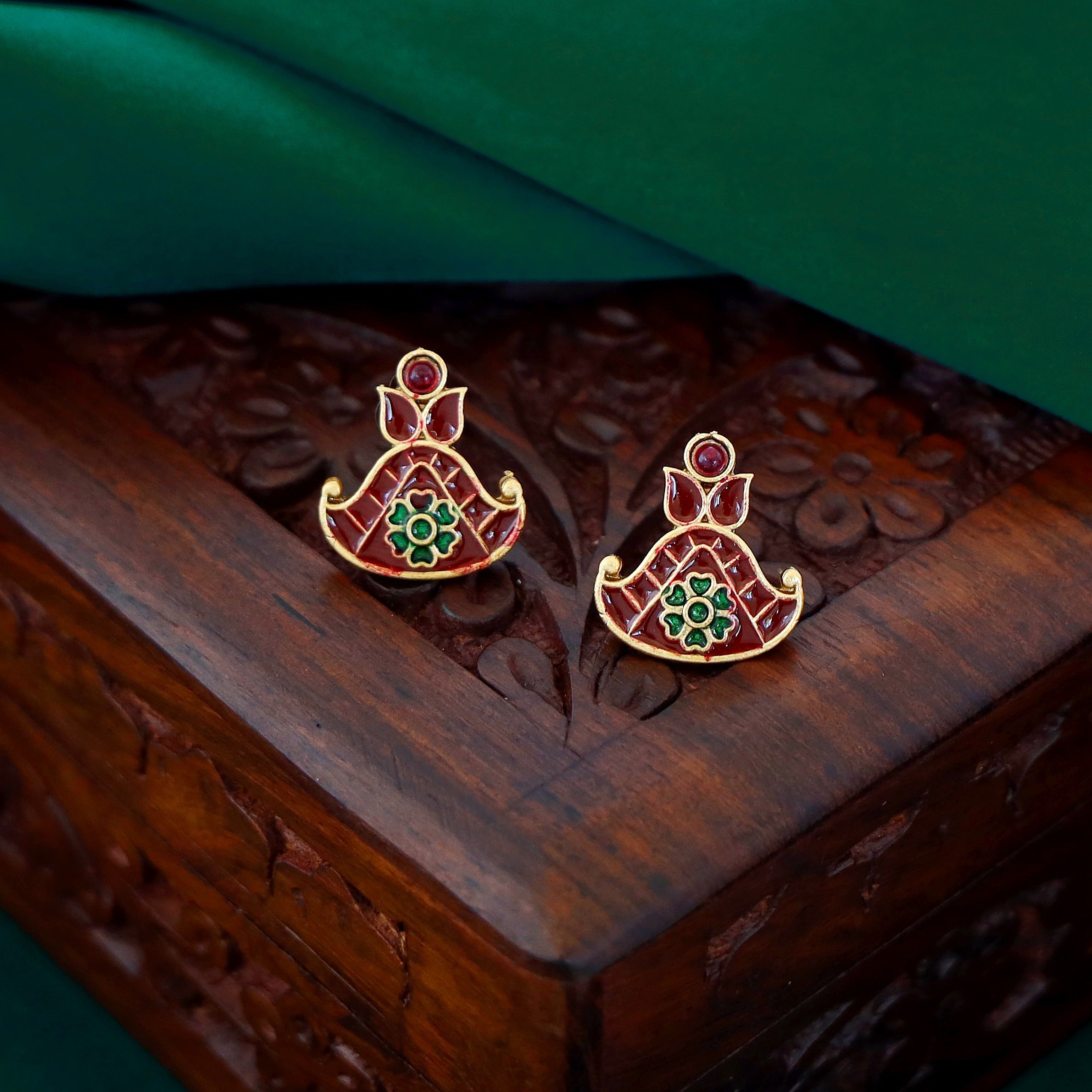 Tanima Neckpiece With Earring