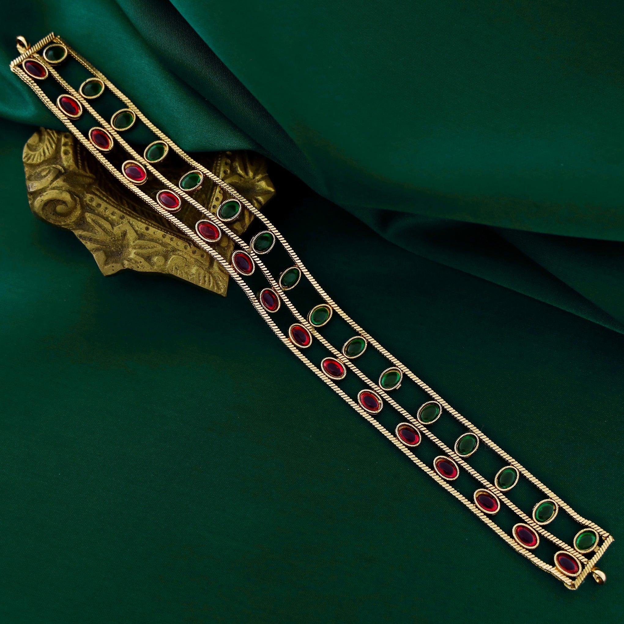 Devashri Choker With Flower Stud