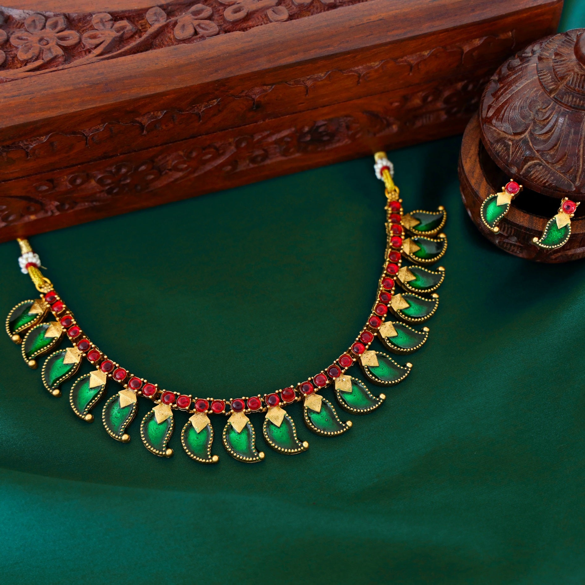 Amulya Mango Short Neckpiece With Earring