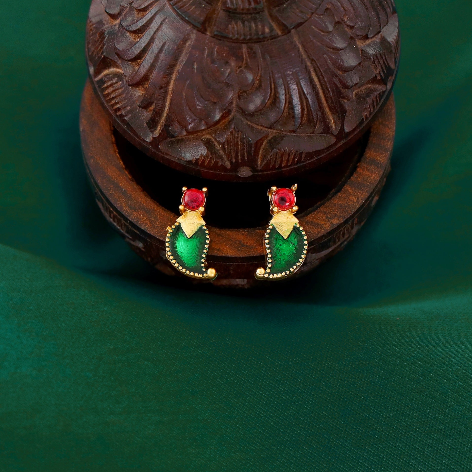 Amulya Mango Short Neckpiece With Earring