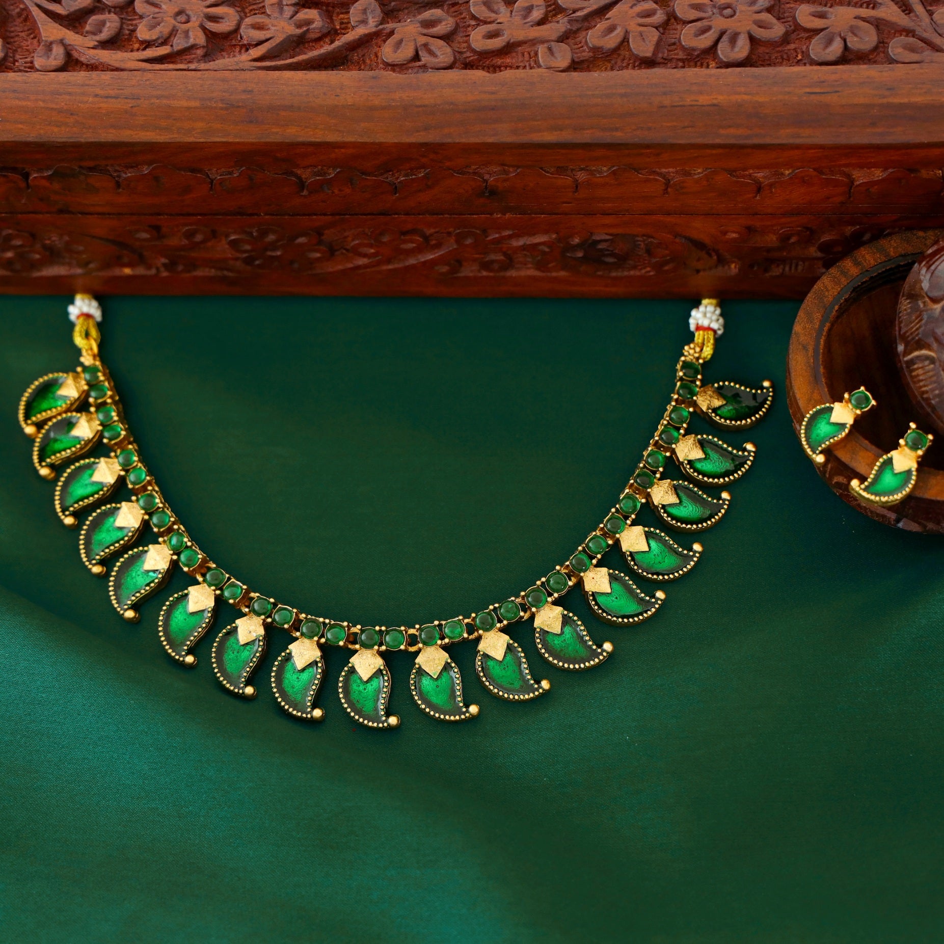 Amulya Mango Short Neckpiece With Earring