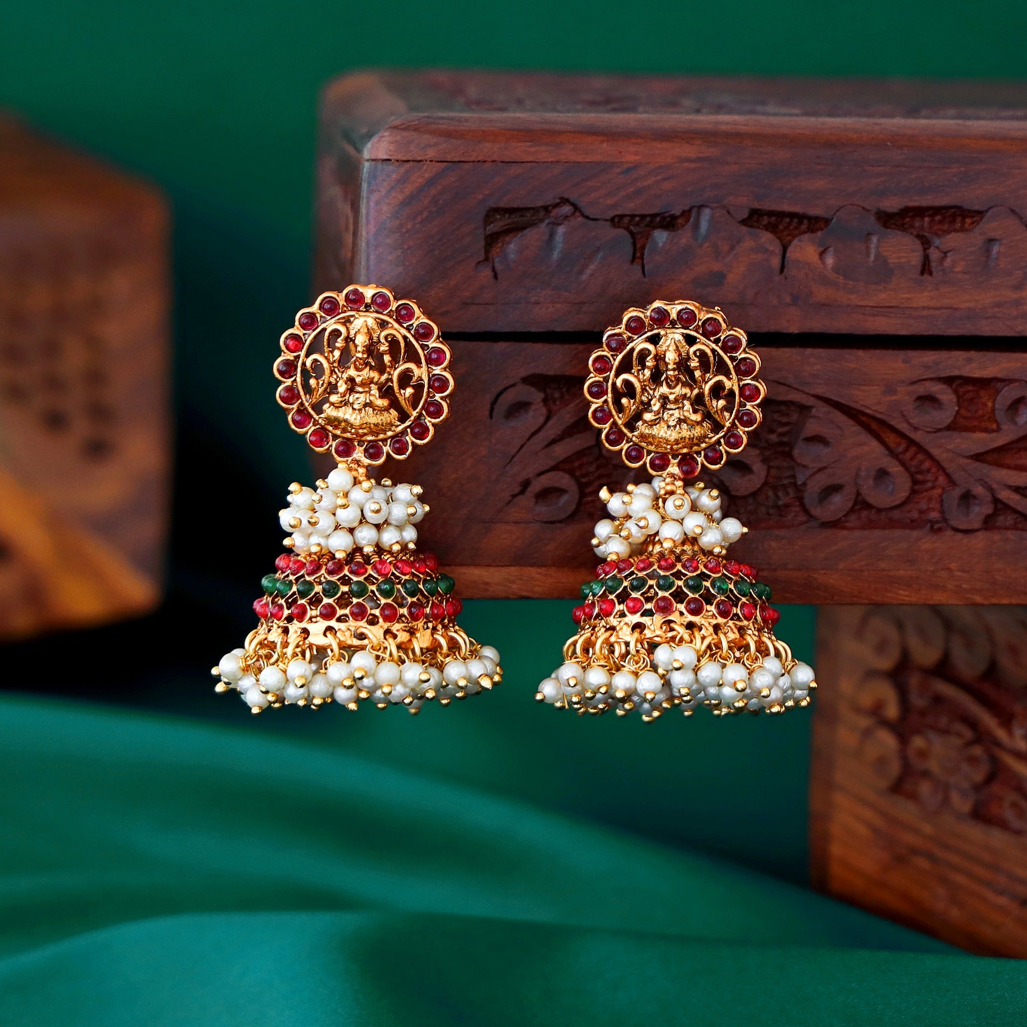 Geetashree Lakshmi Pearl Jhumka