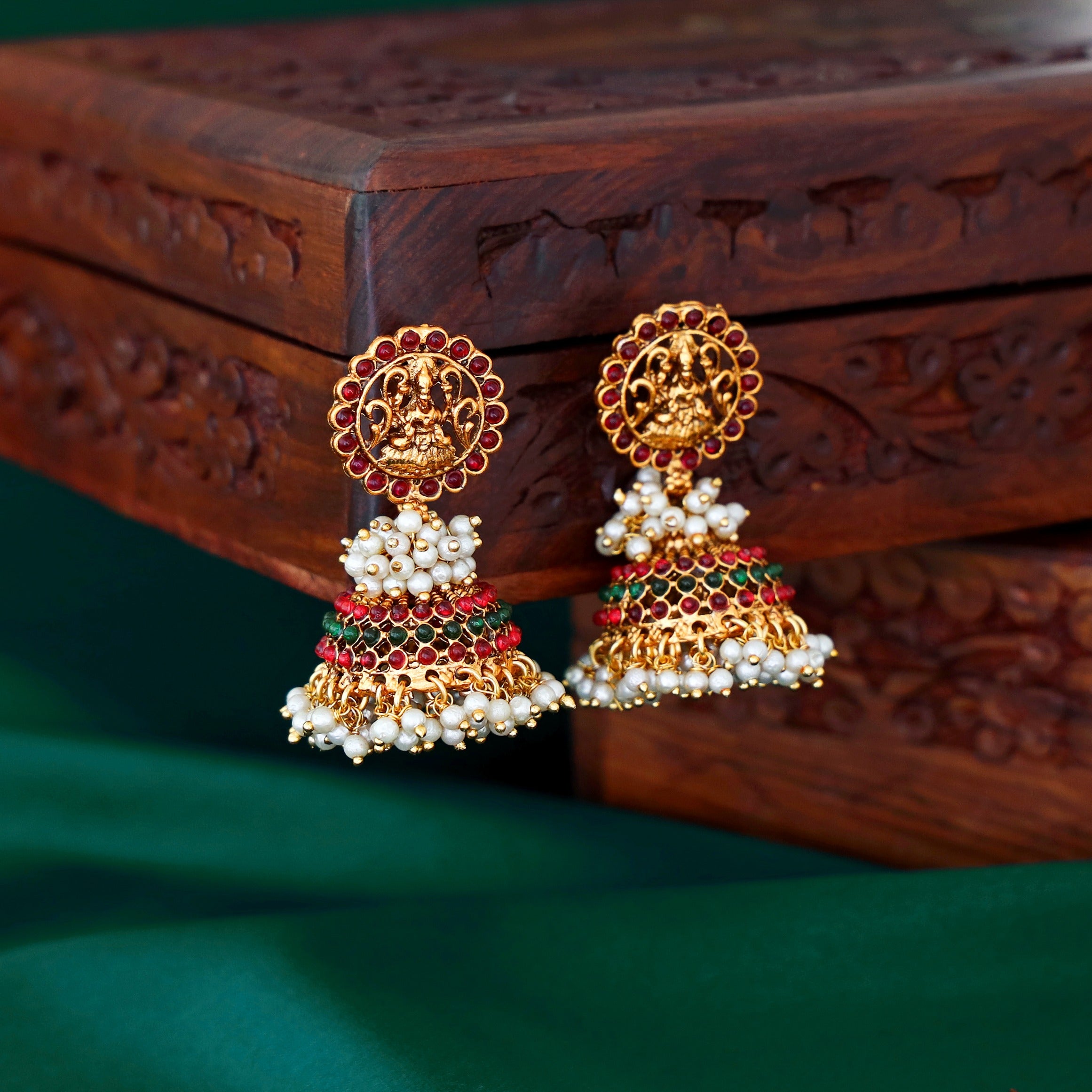 Geetashree Lakshmi Pearl Jhumka