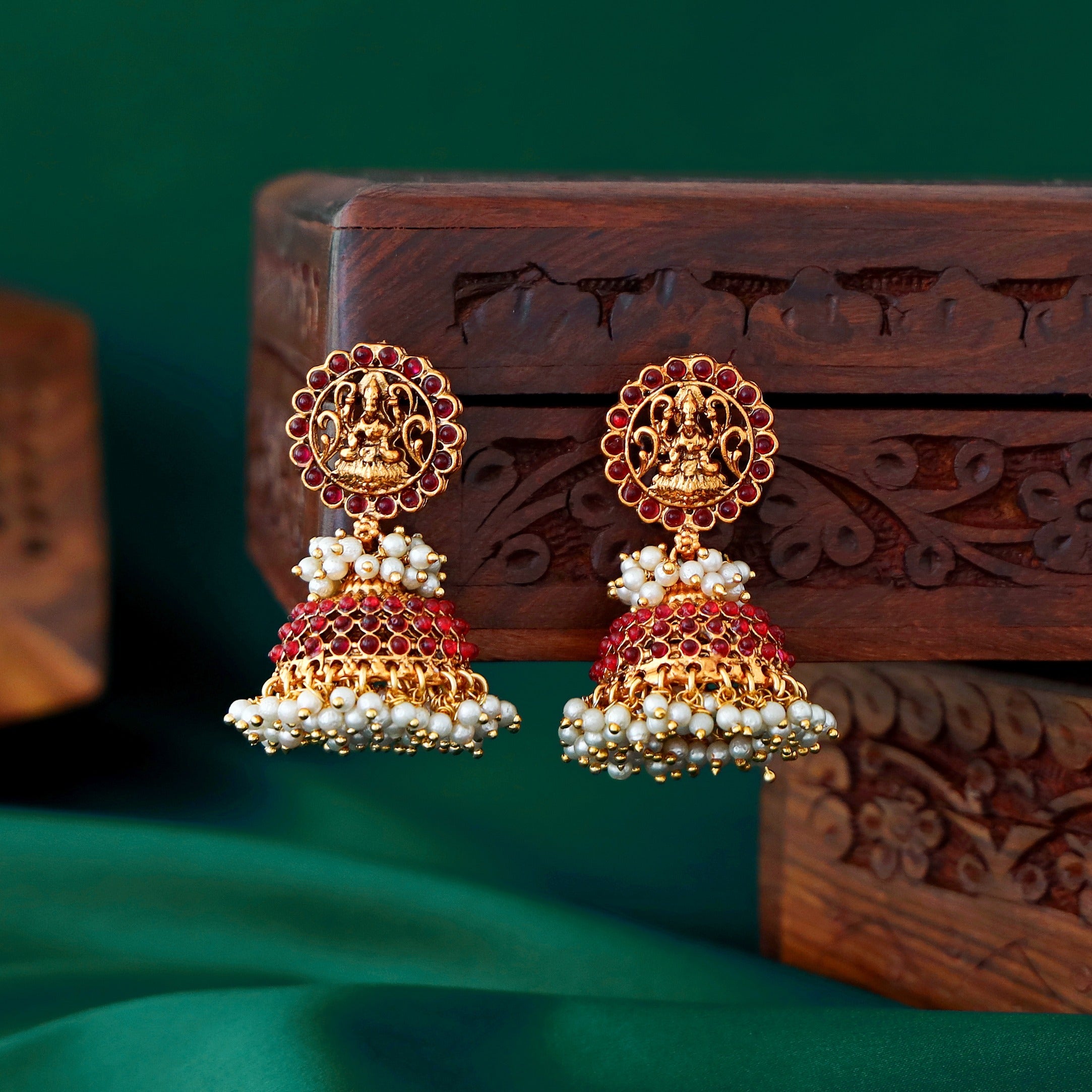 Geetashree Lakshmi Pearl Jhumka