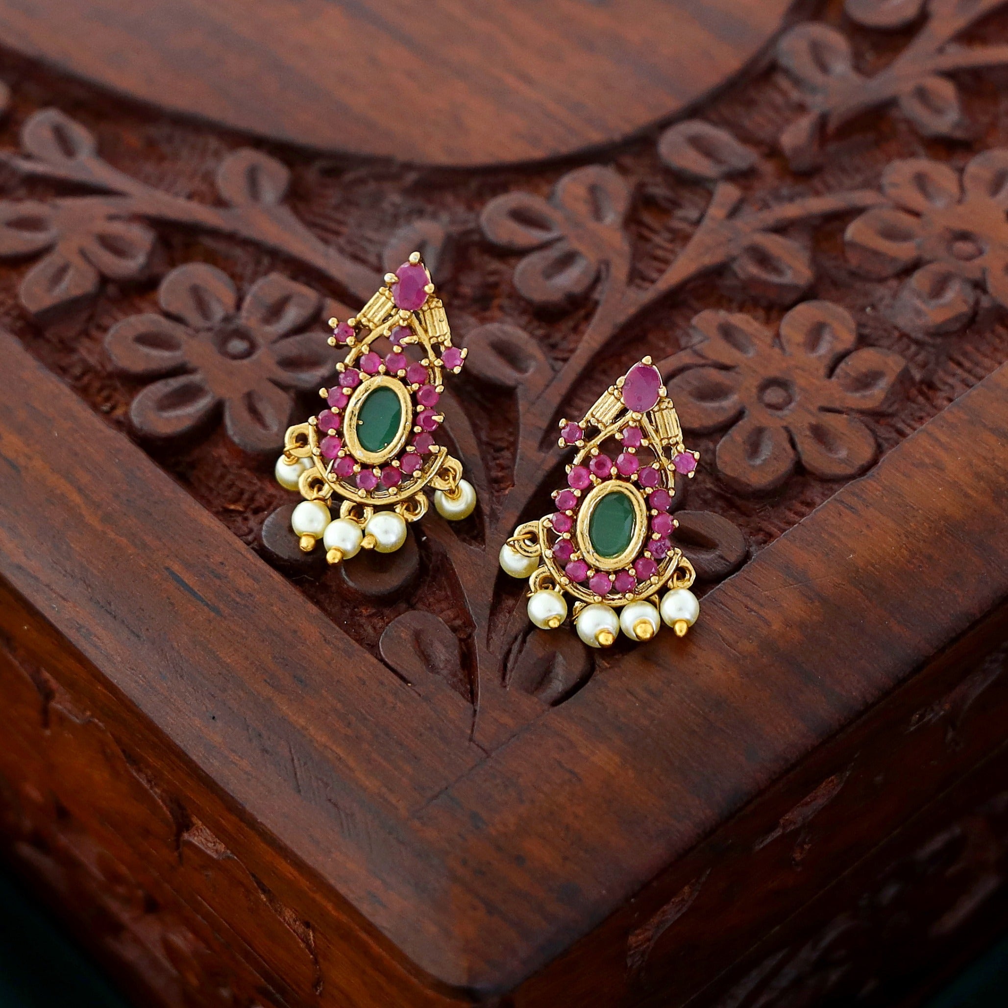 Palakka Pearl Long Neckpiece With Earring