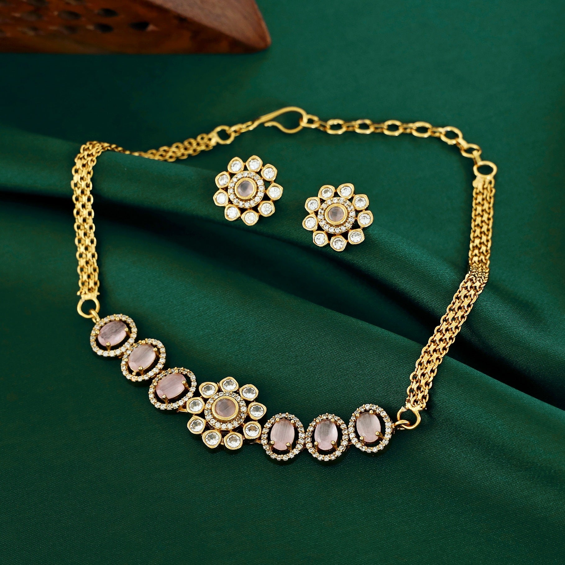 Anika AD Stone Choker With Stud