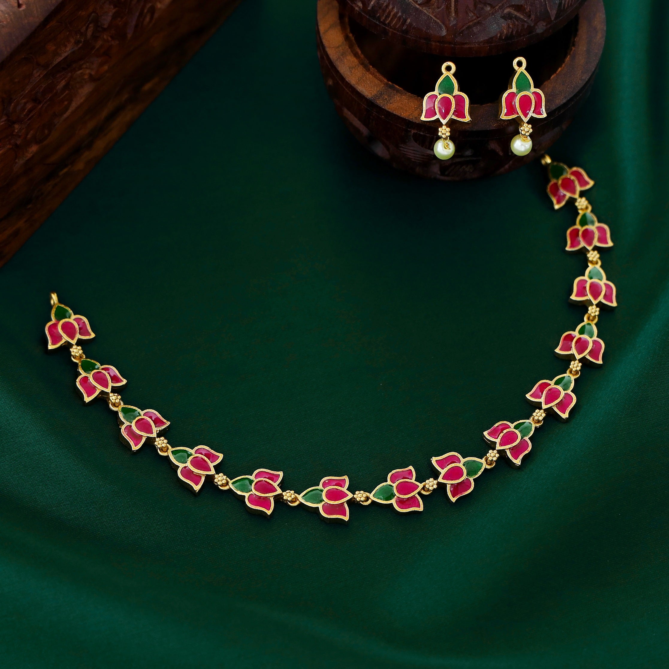 Dhala Padma Choker With Earring