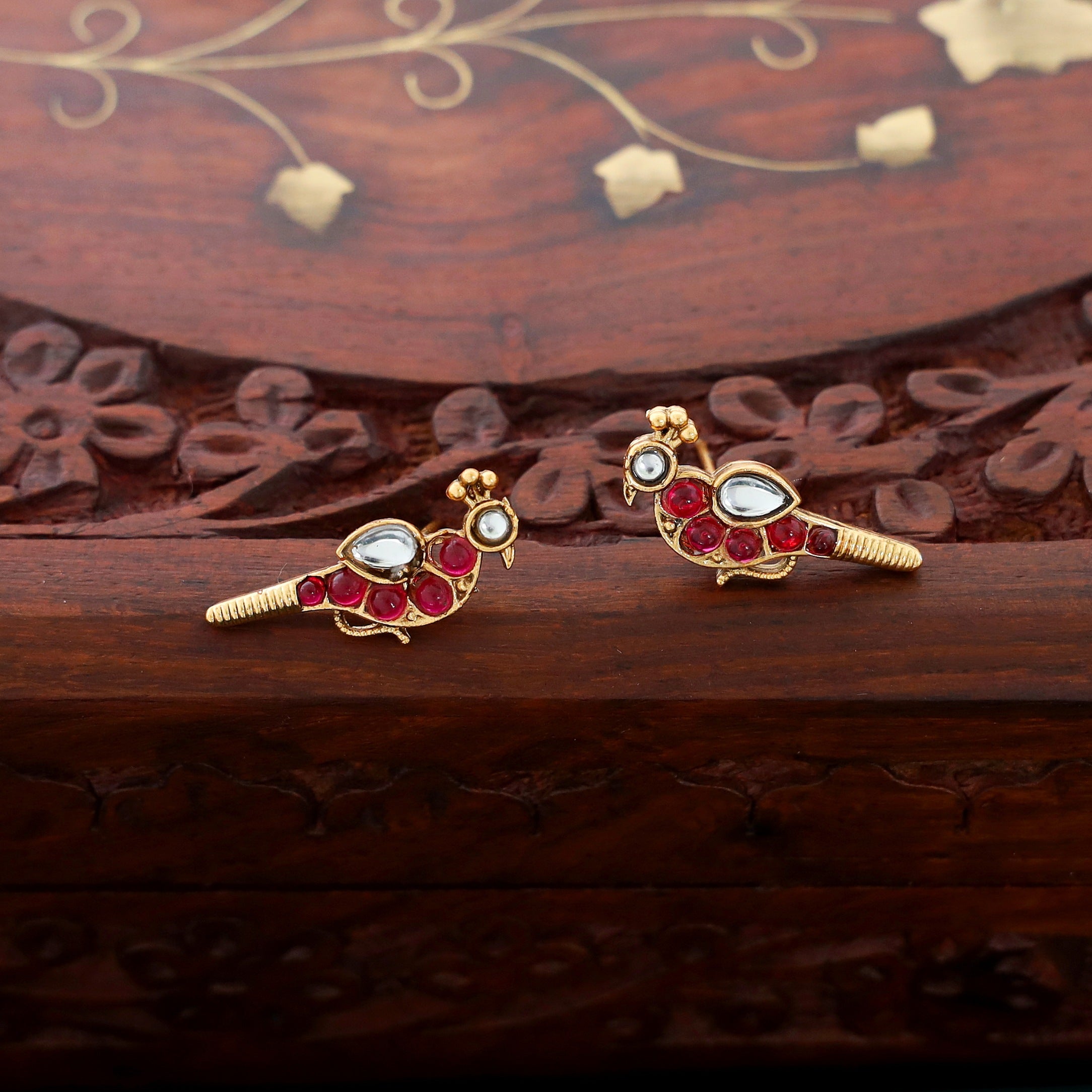Kalika Parrot Choker With Earring