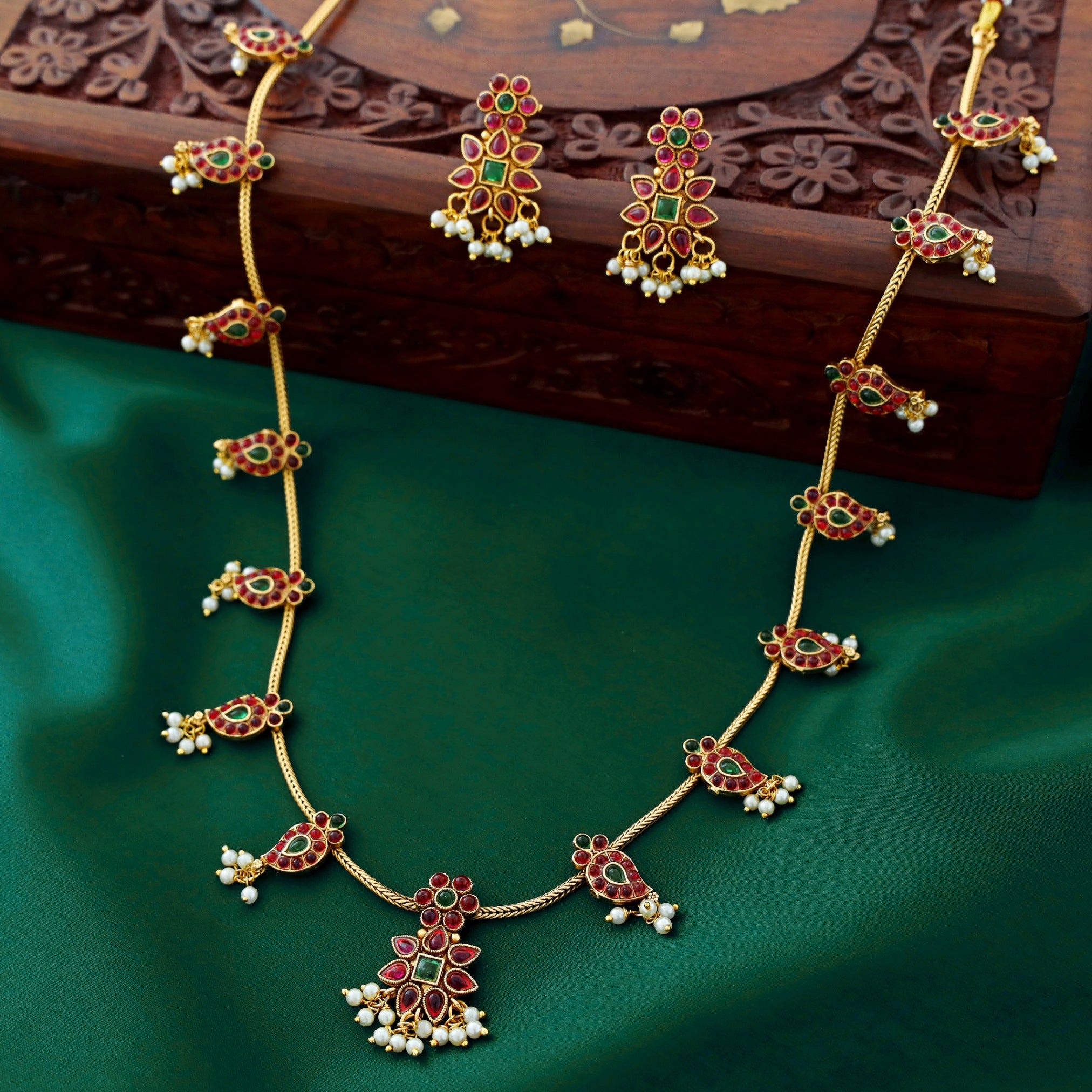 Aadrika Mango Long Neckpiece With Earring