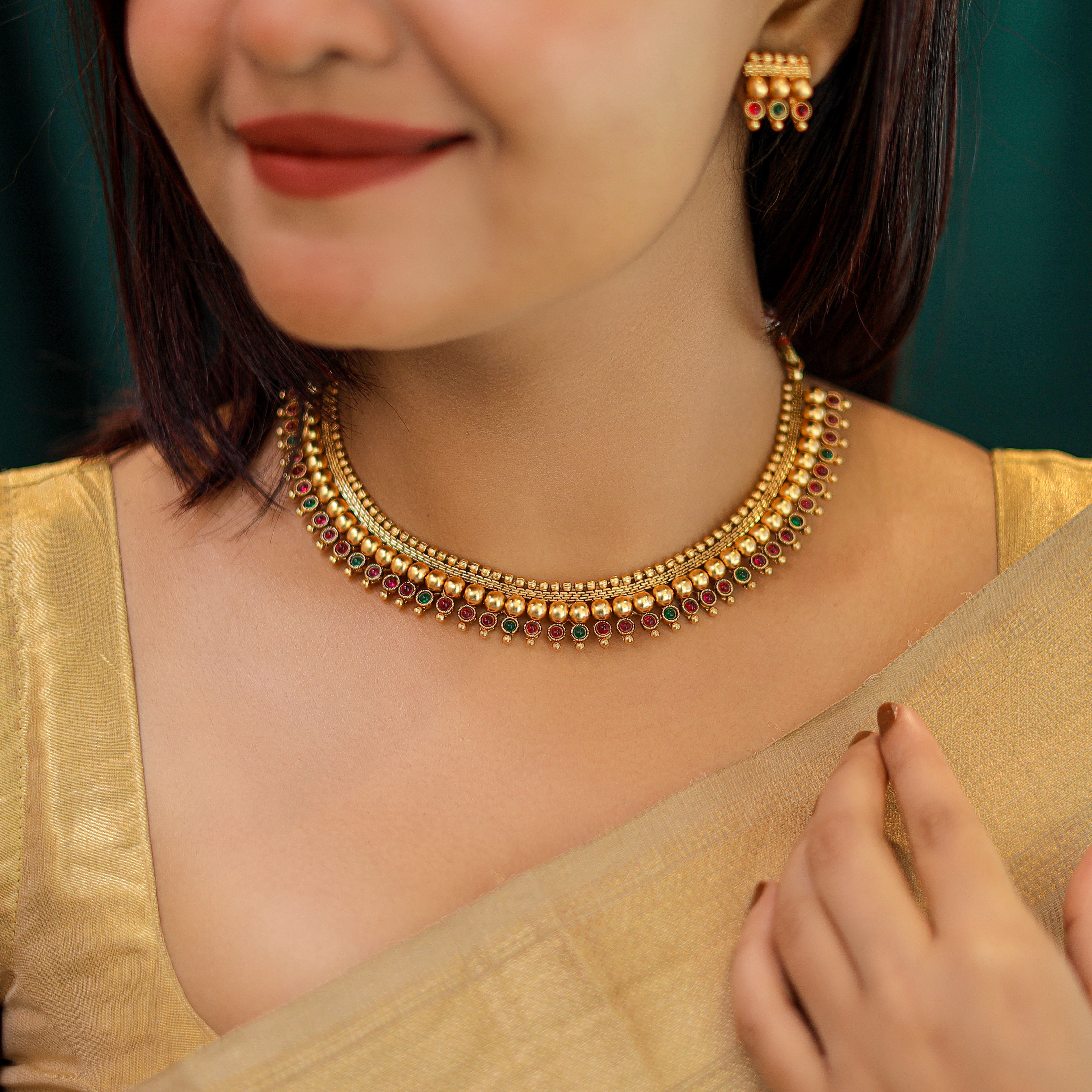 Darpana Kemp Stone Bead Neckpiece With Earring