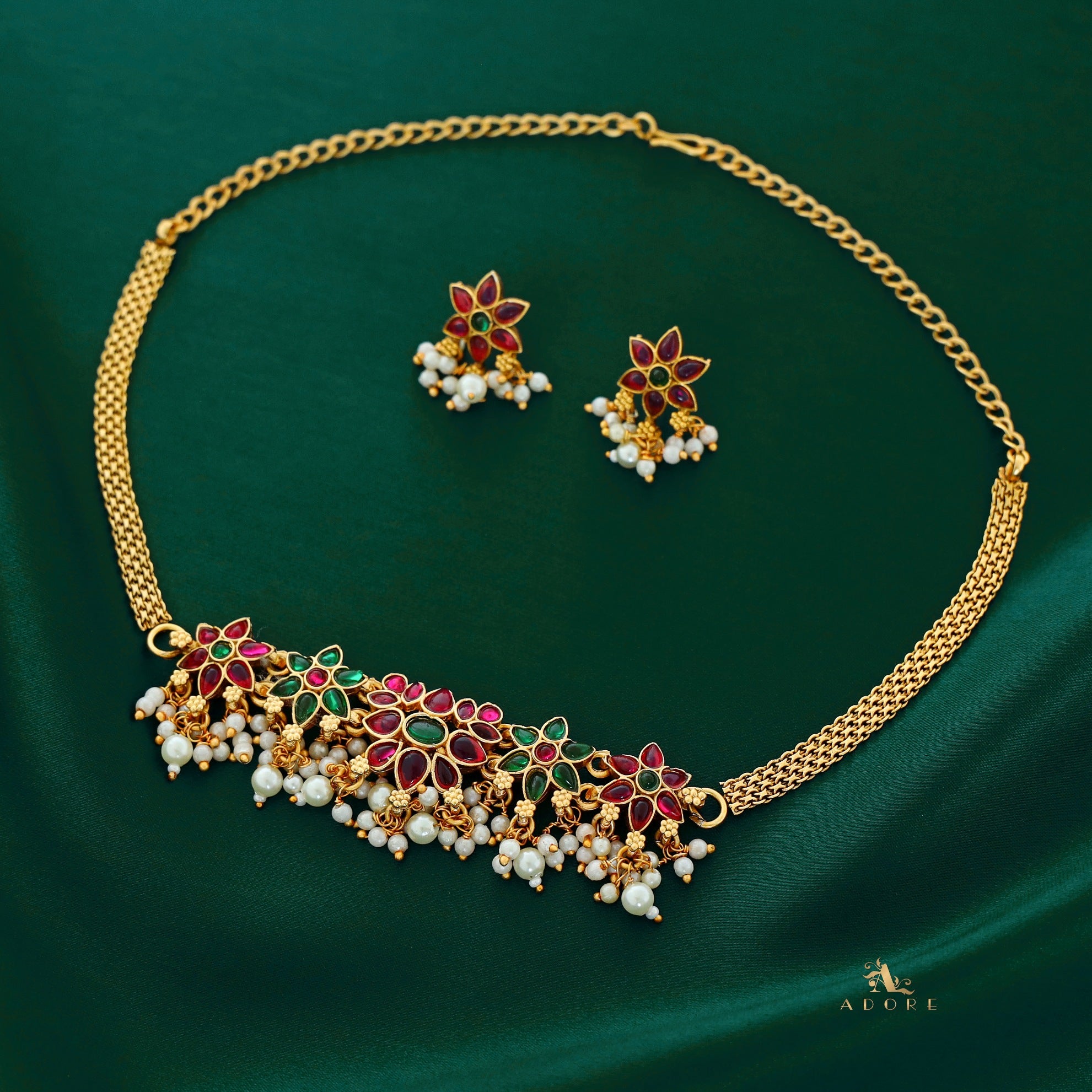 Anya Flowery Pearl Choker With Earring
