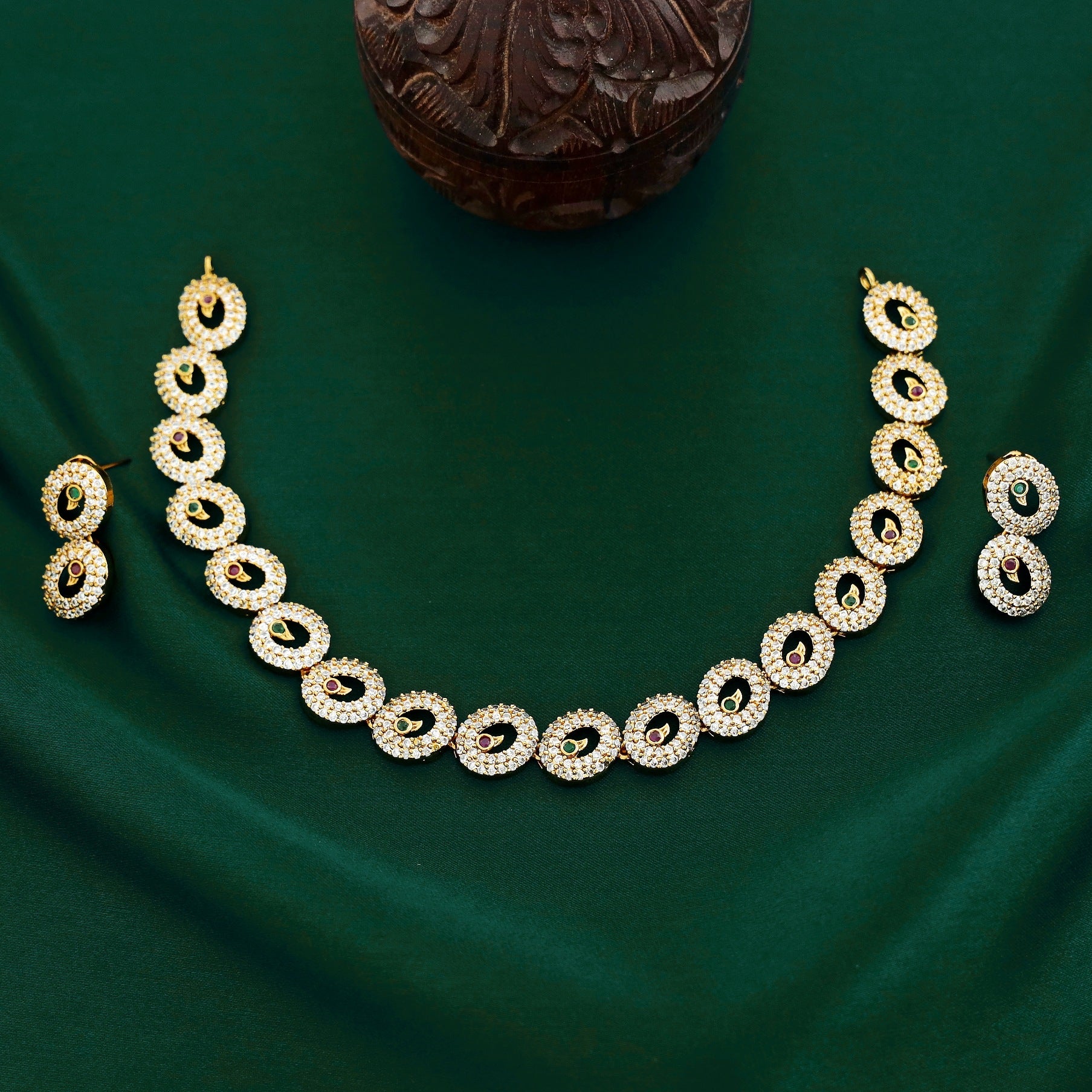 Ekta Short Neckpiece with Earring
