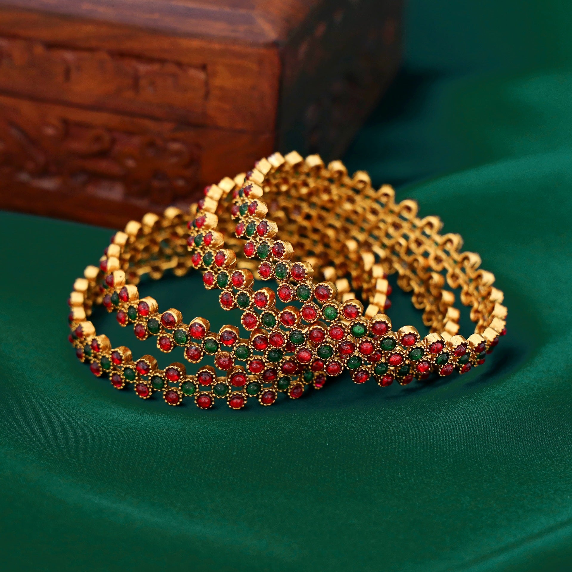 Haima Kemp Stone Bangle(Set Of 4)