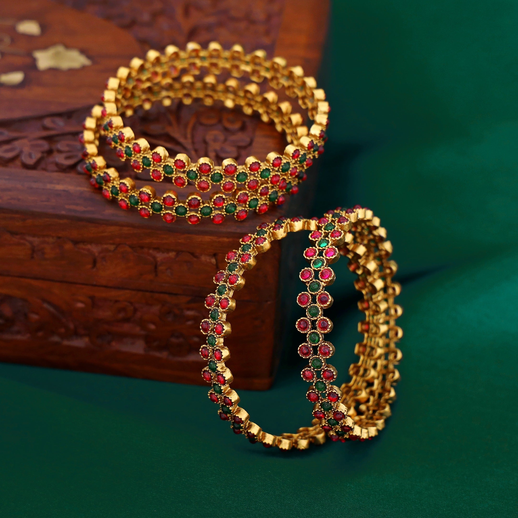 Haima Kemp Stone Bangle(Set Of 4)