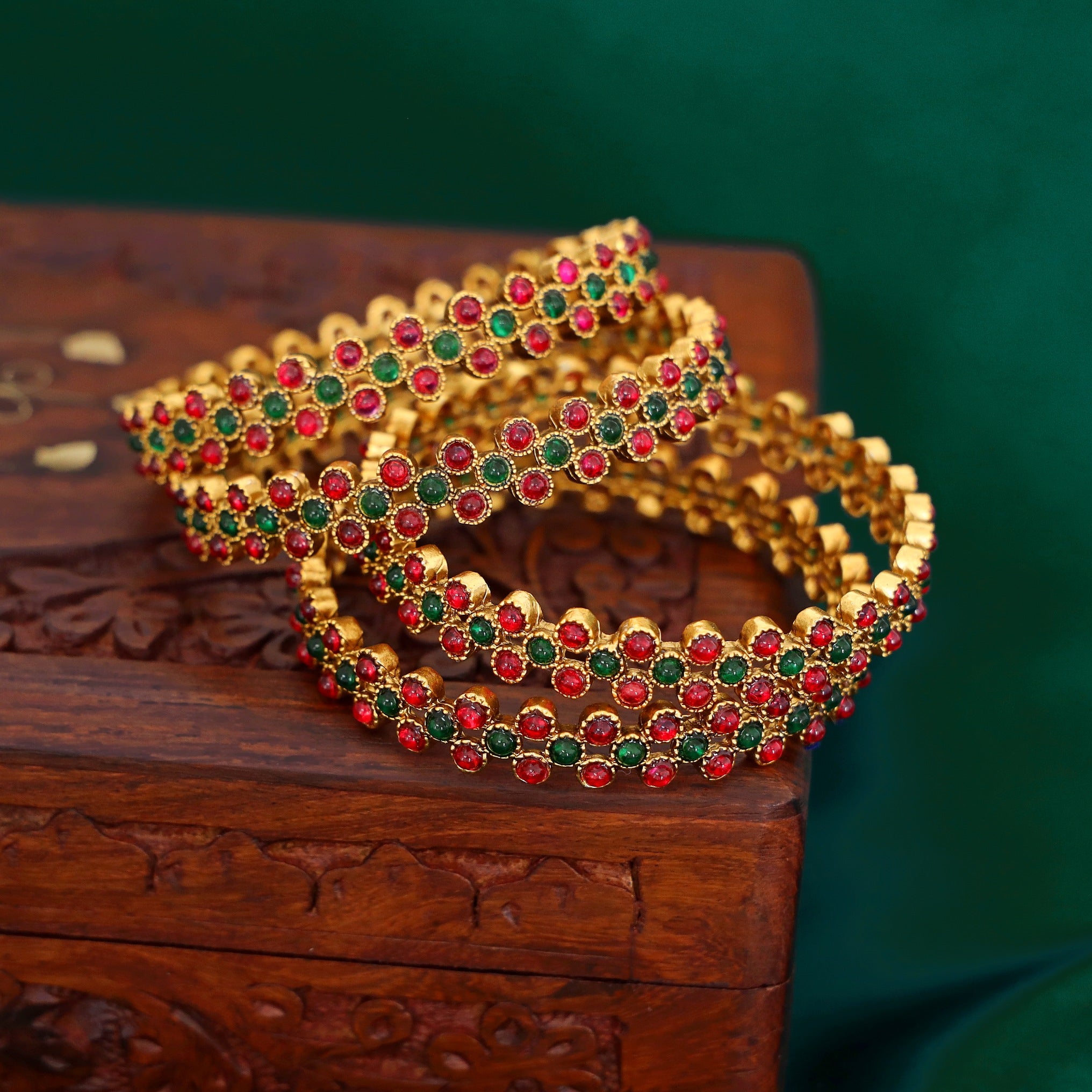 Haima Kemp Stone Bangle(Set Of 4)