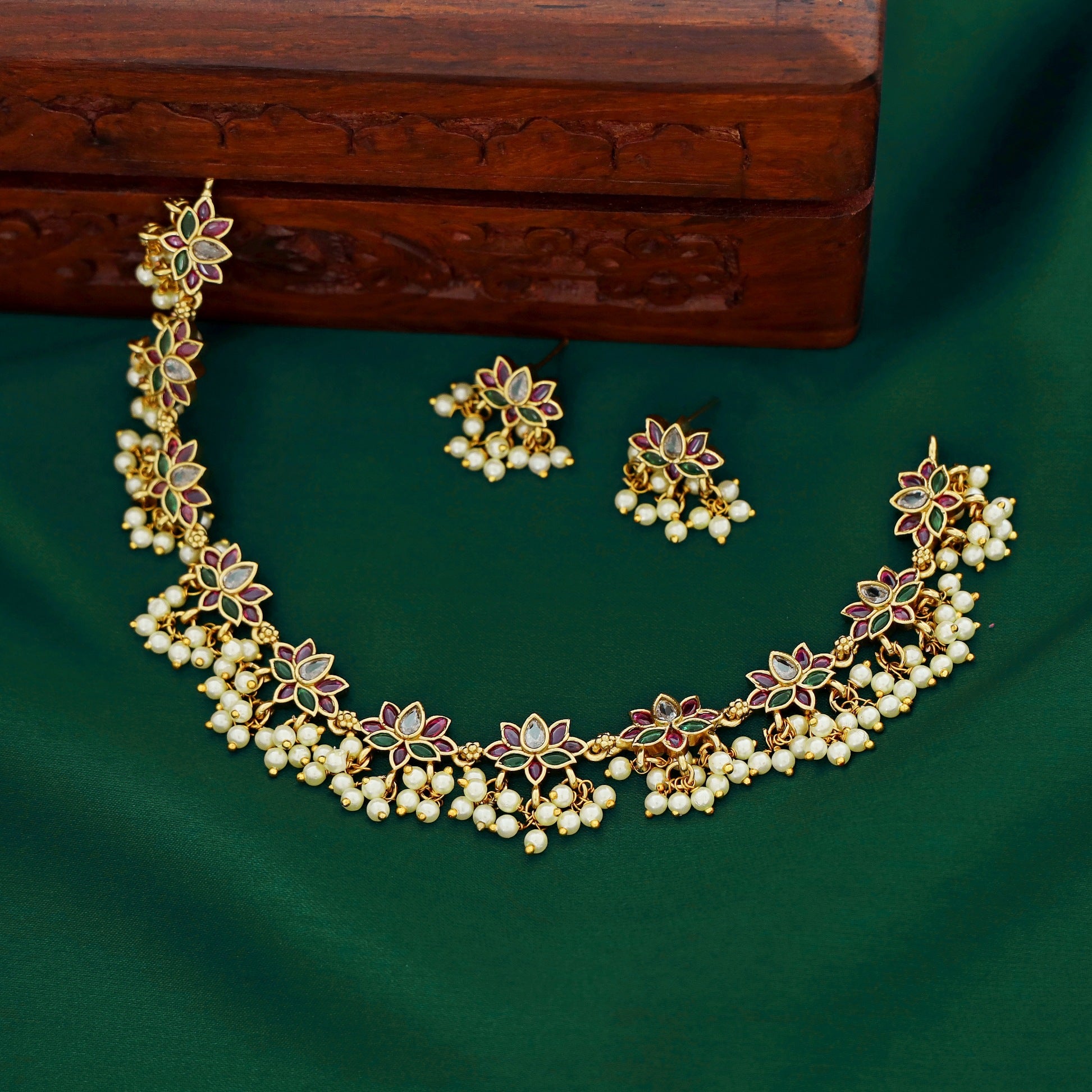 Avni Lotus Pearl Neckpiece With Earring