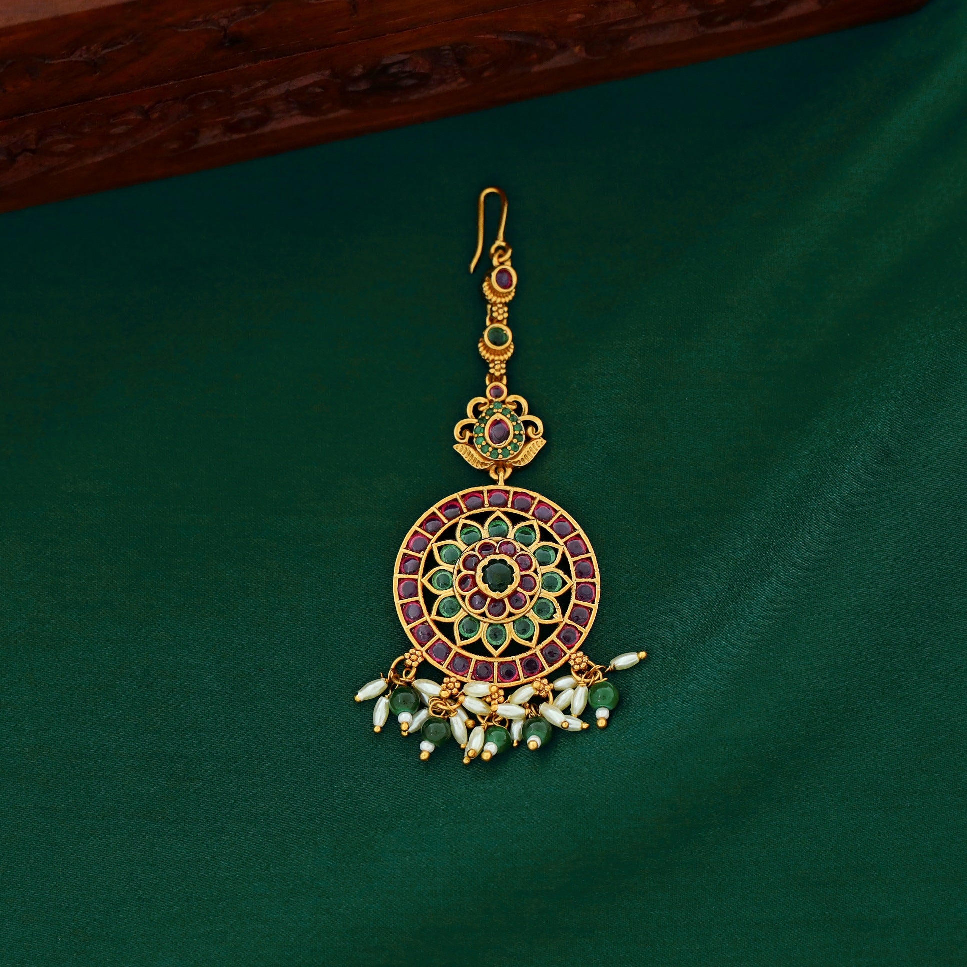 Aakhya Floret Rice Pearl Round Tikka