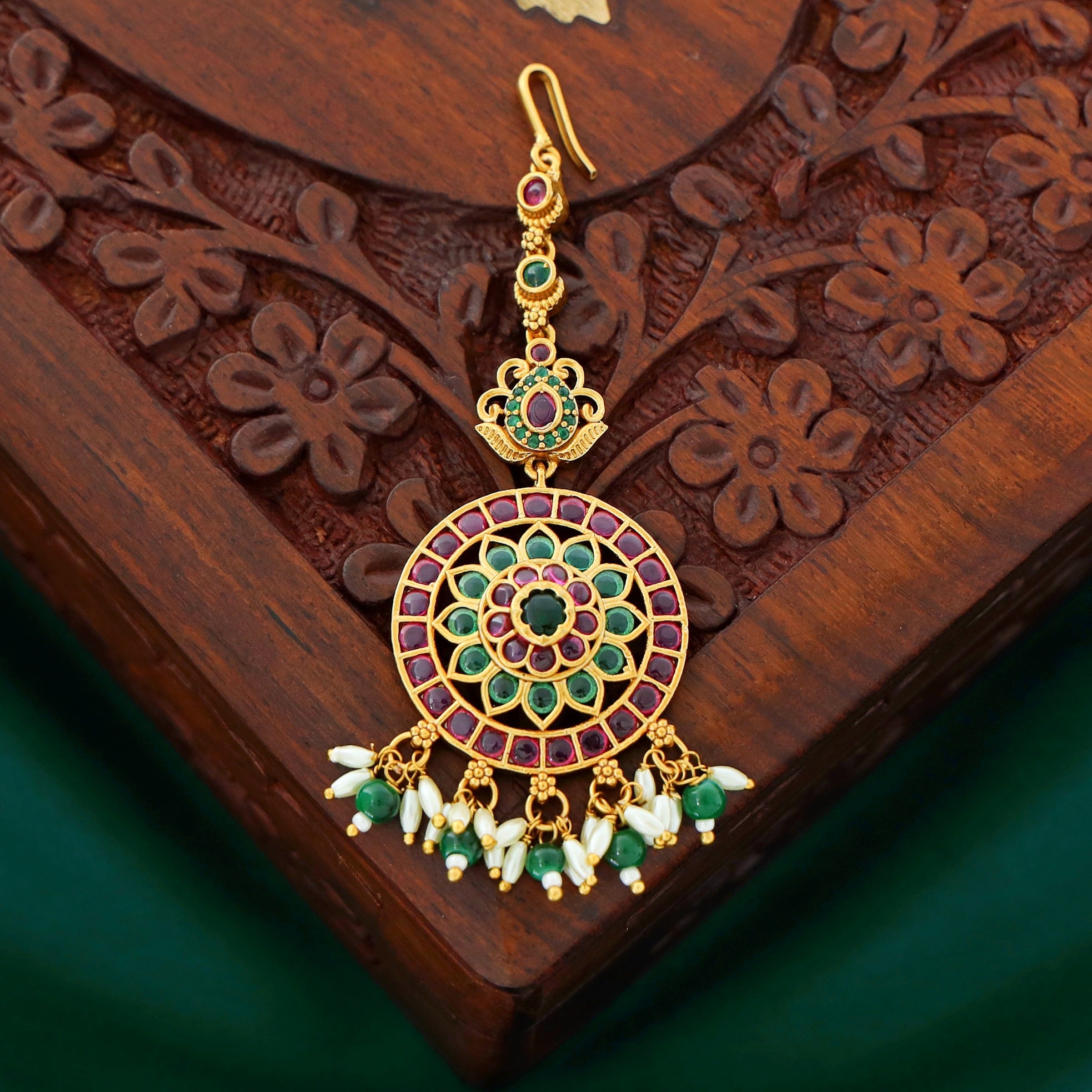 Aakhya Floret Rice Pearl Round Tikka