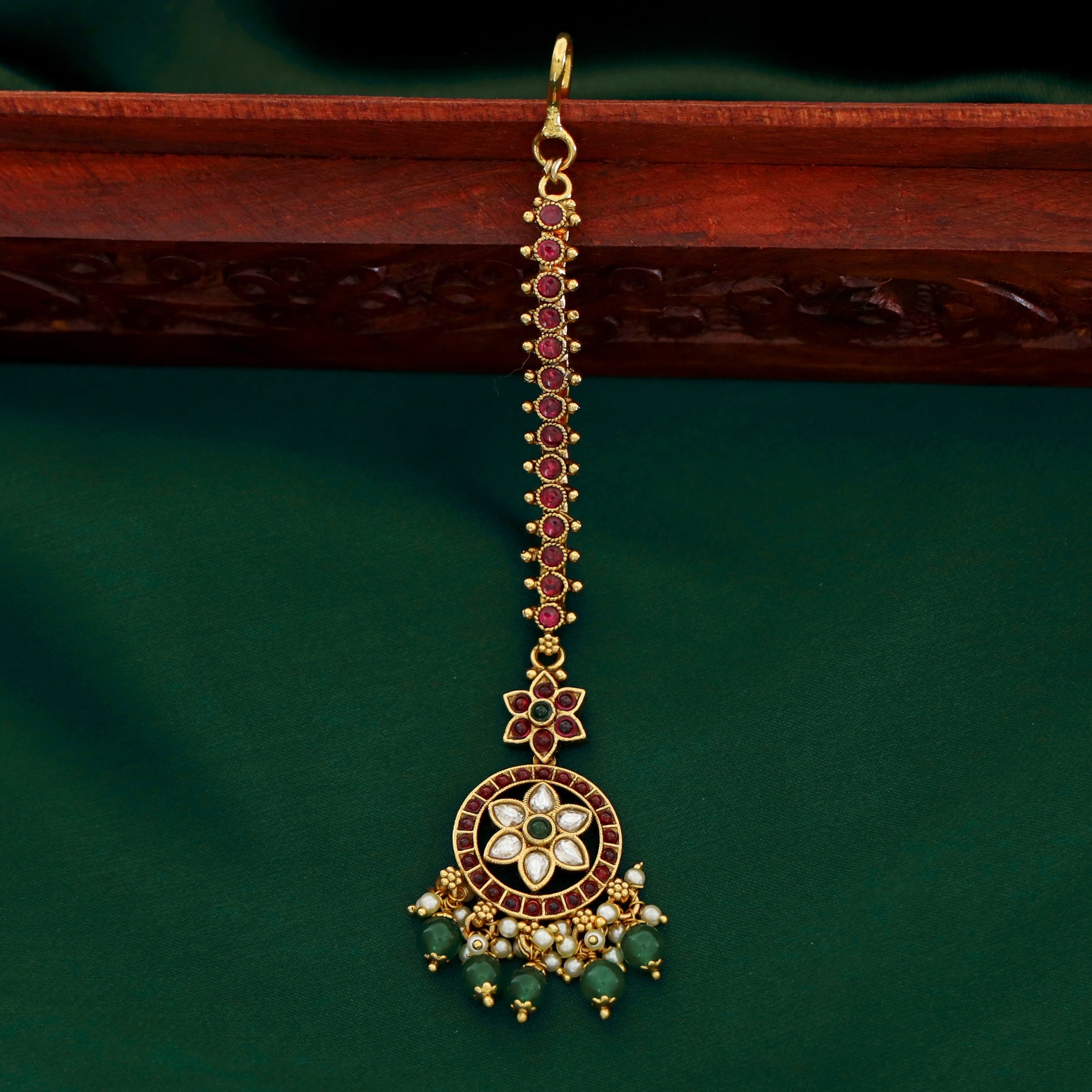 Anima Pearl Round Tikka