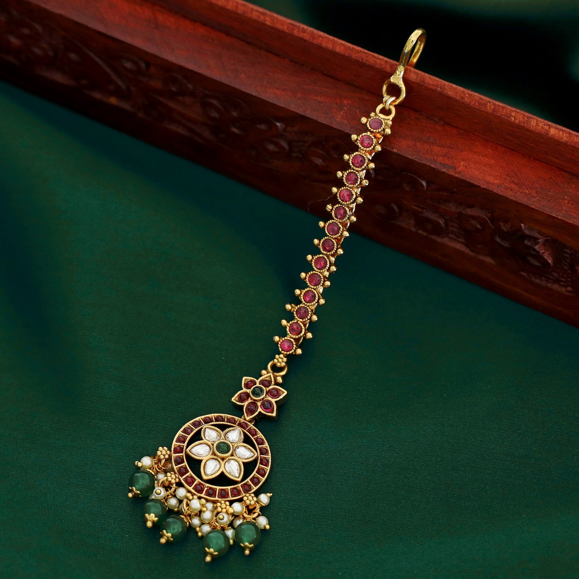 Anima Pearl Round Tikka