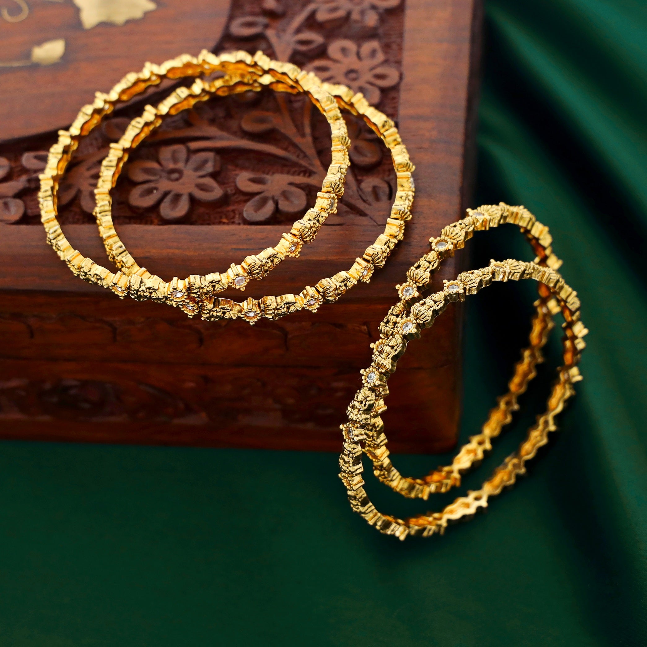 Chanchal Bangle (Set Of 4)