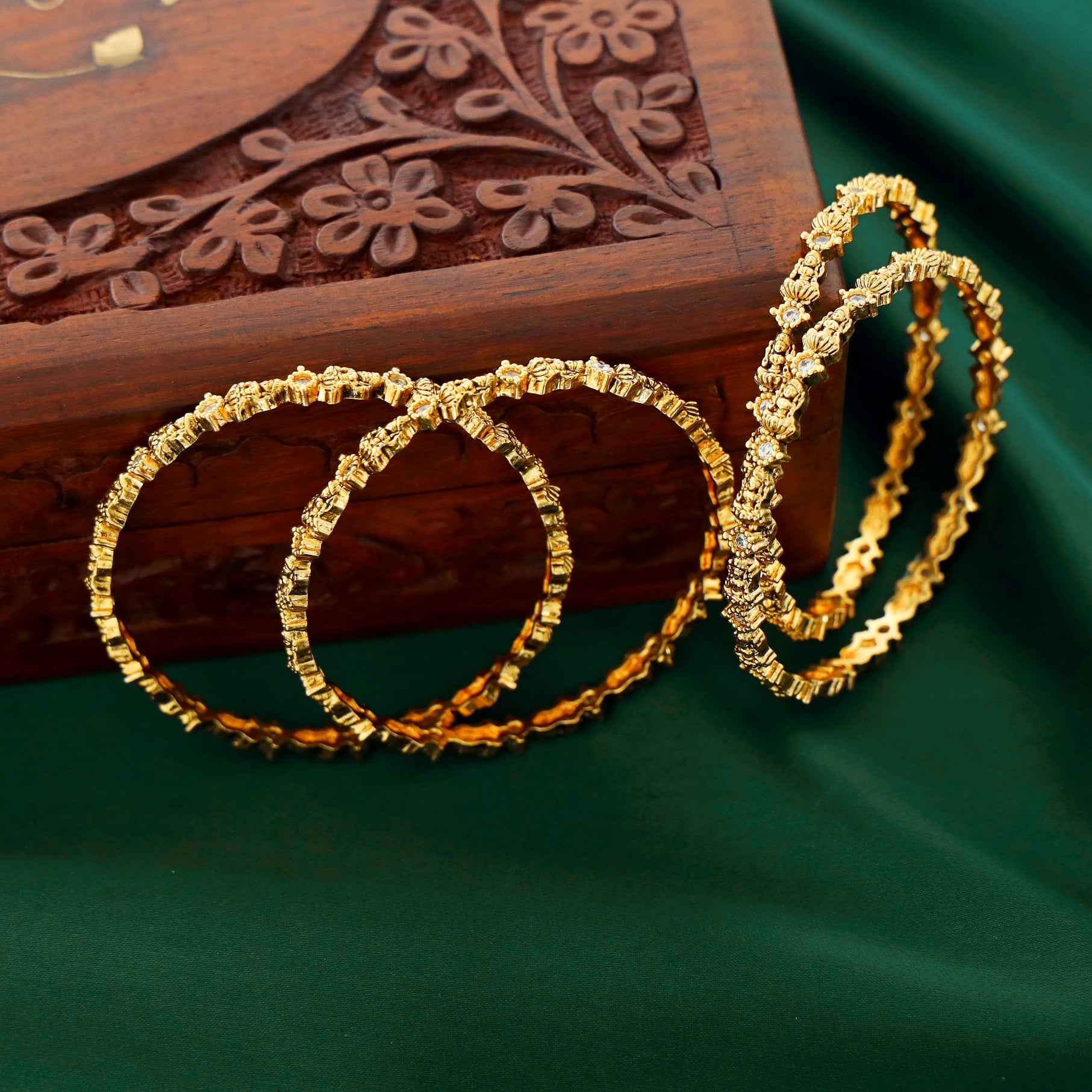 Chanchal Bangle (Set Of 4)
