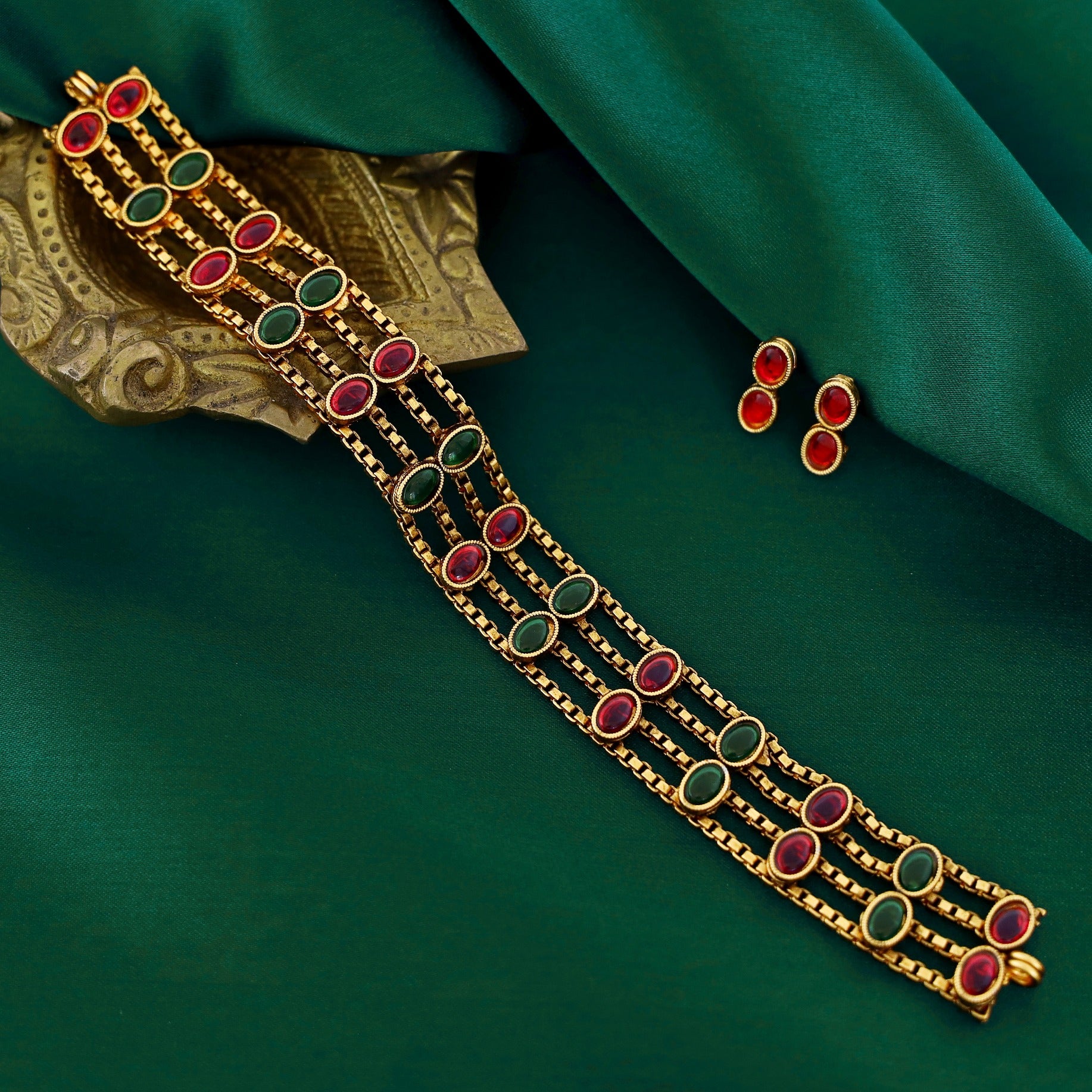 Divya Choker With Earring