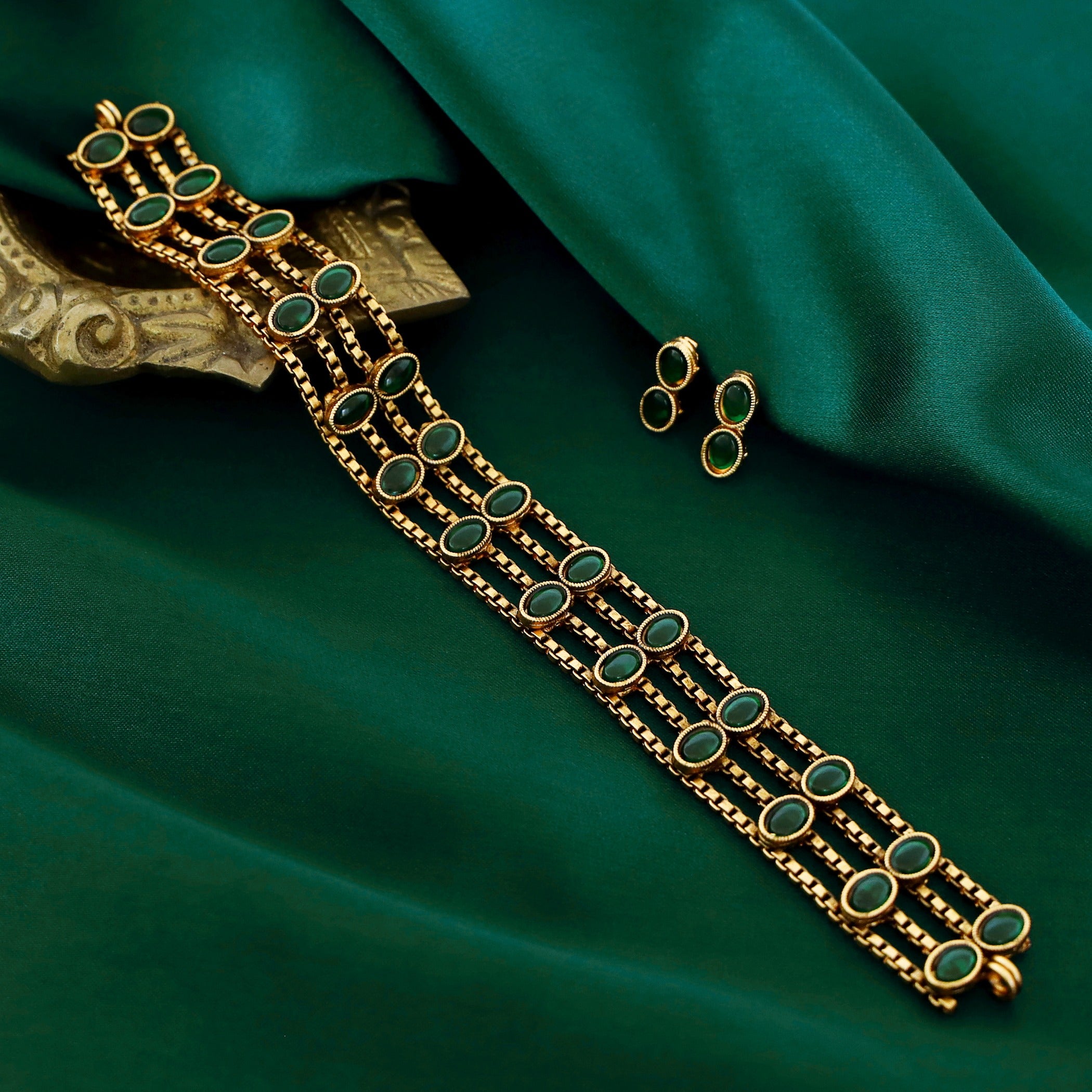 Divya Choker With Earring