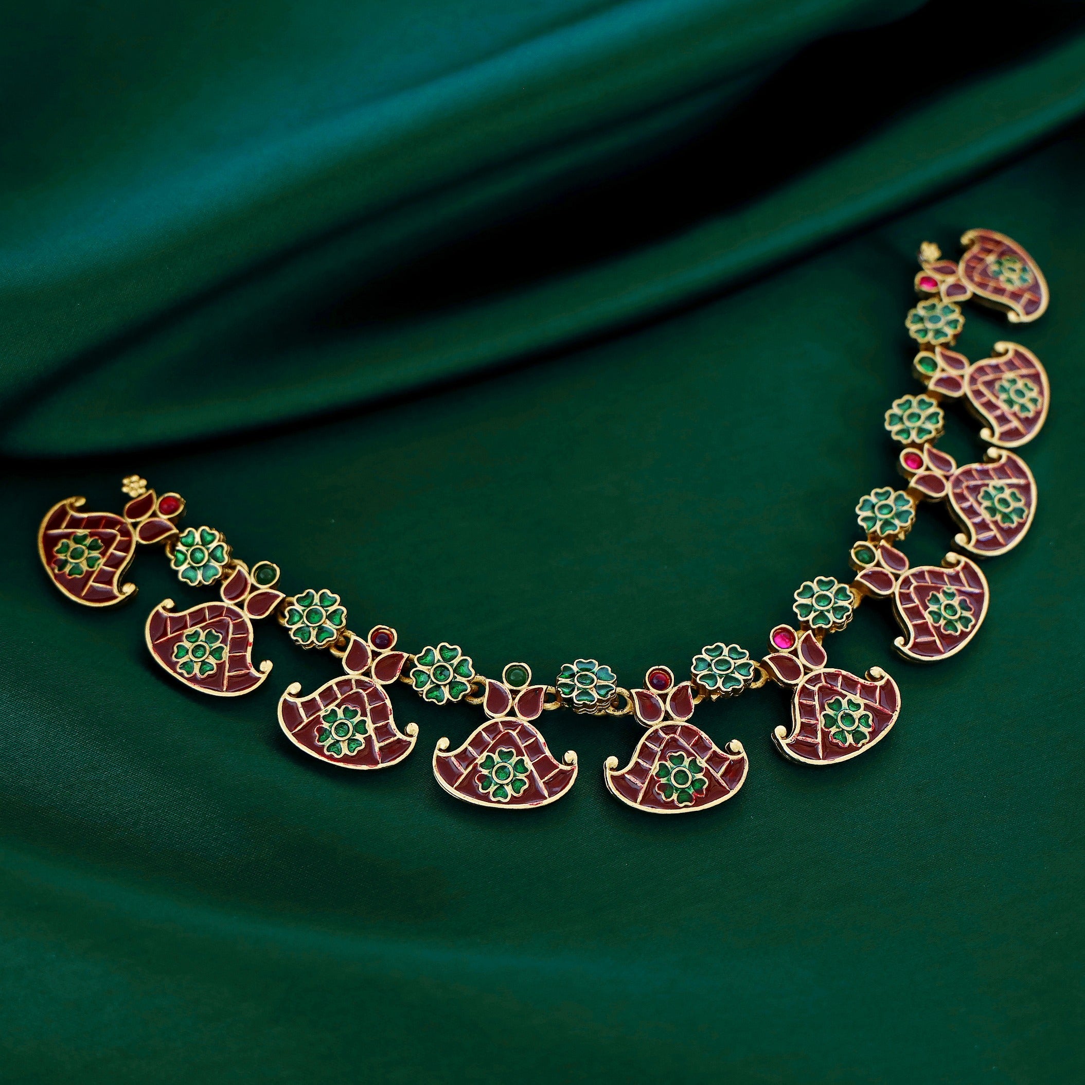 Tanima Neckpiece With Earring
