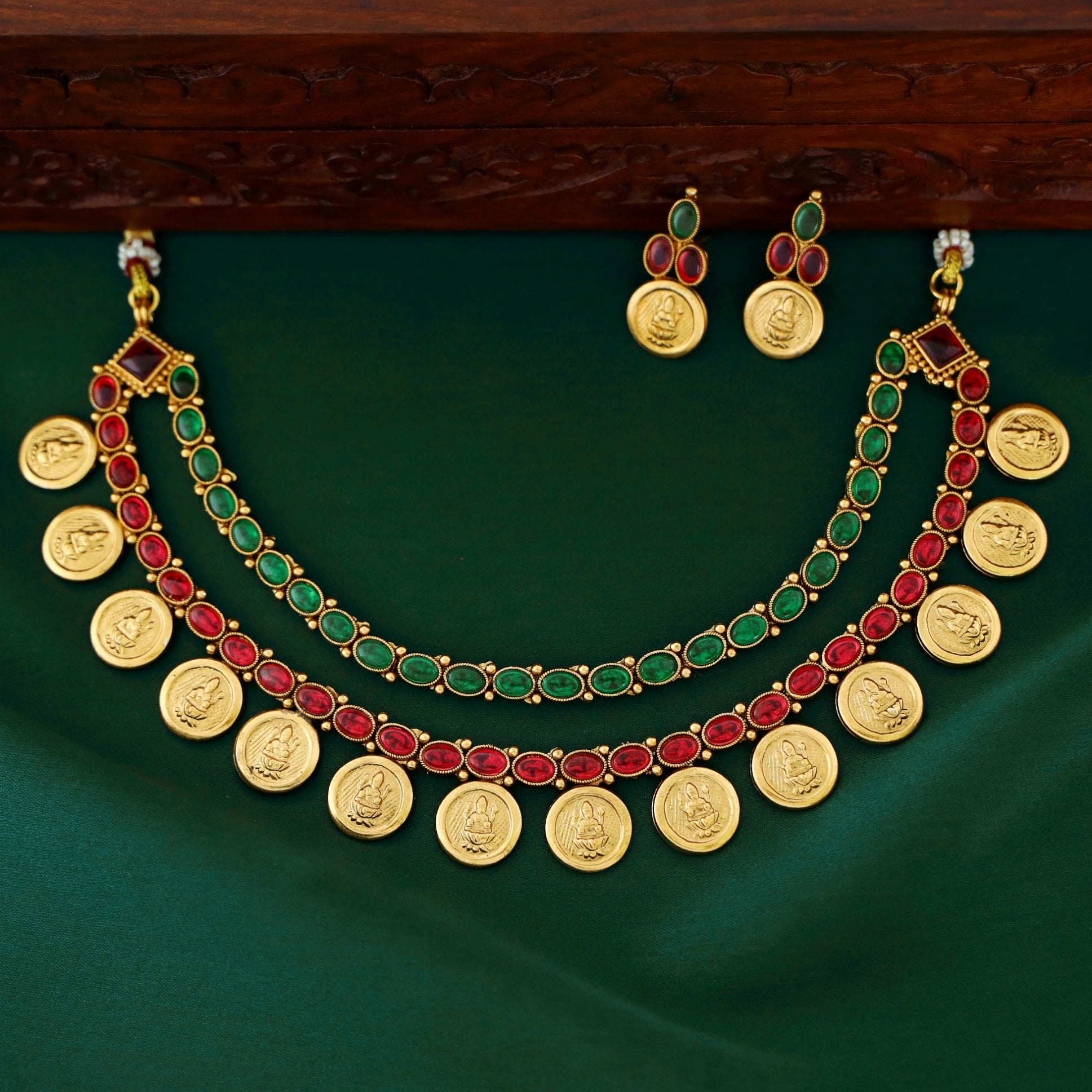 Adweta 2 Layer Coin Neckpiece With Earring