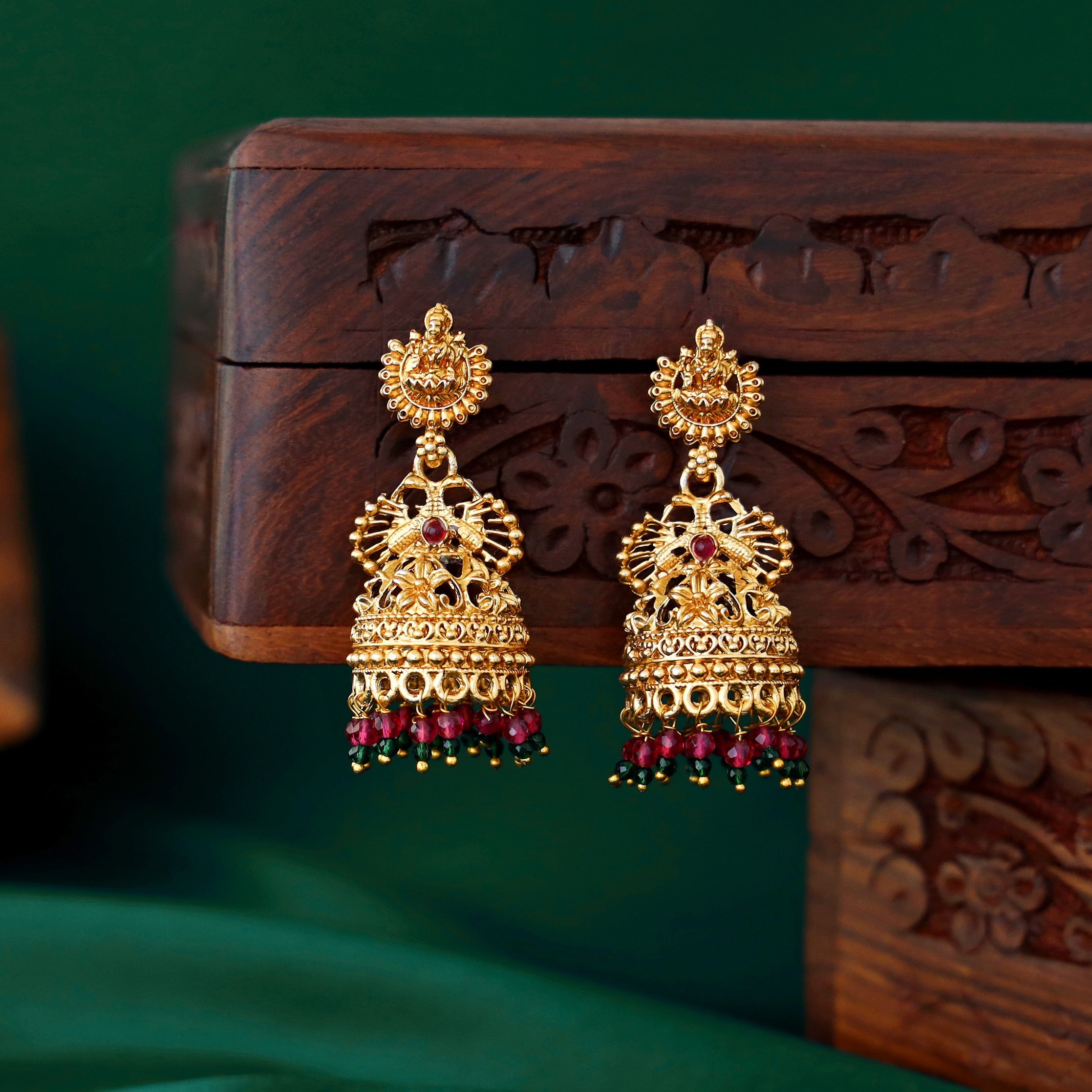 Ishita Lakshmi Jhumka